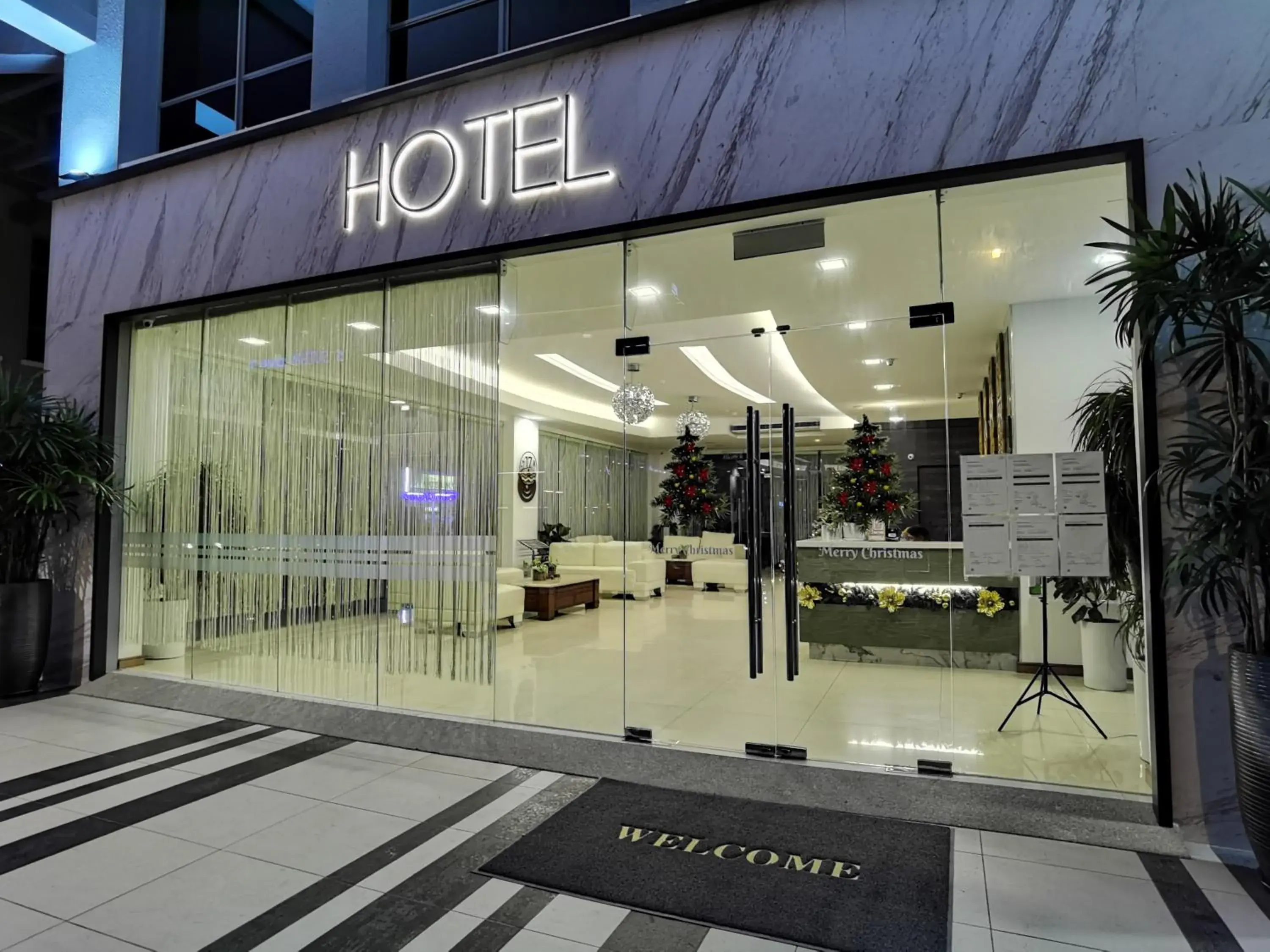 Facade/entrance in Hotel 17 Facade/entrance in Hotel 17