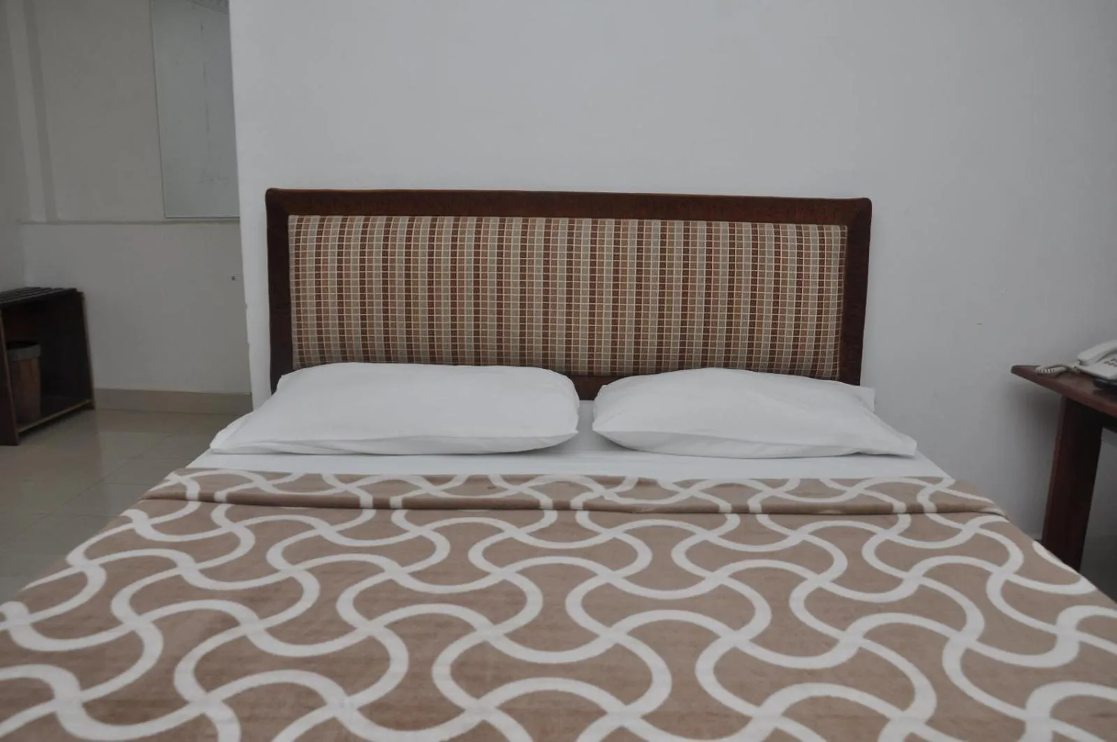 Bed in Saasha City Hotel