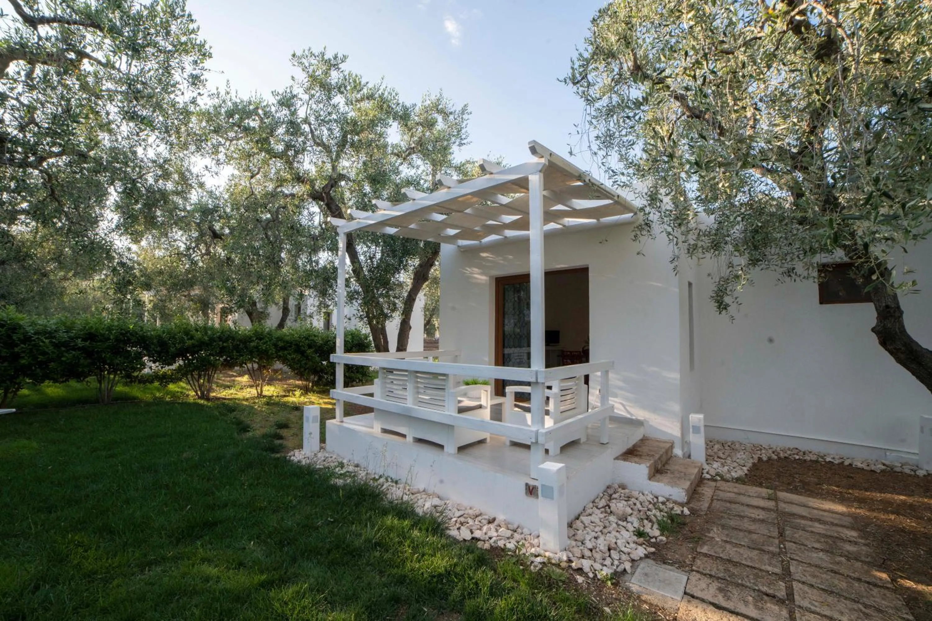 saracena Holiday Home with Private Beach and Swimming Pool