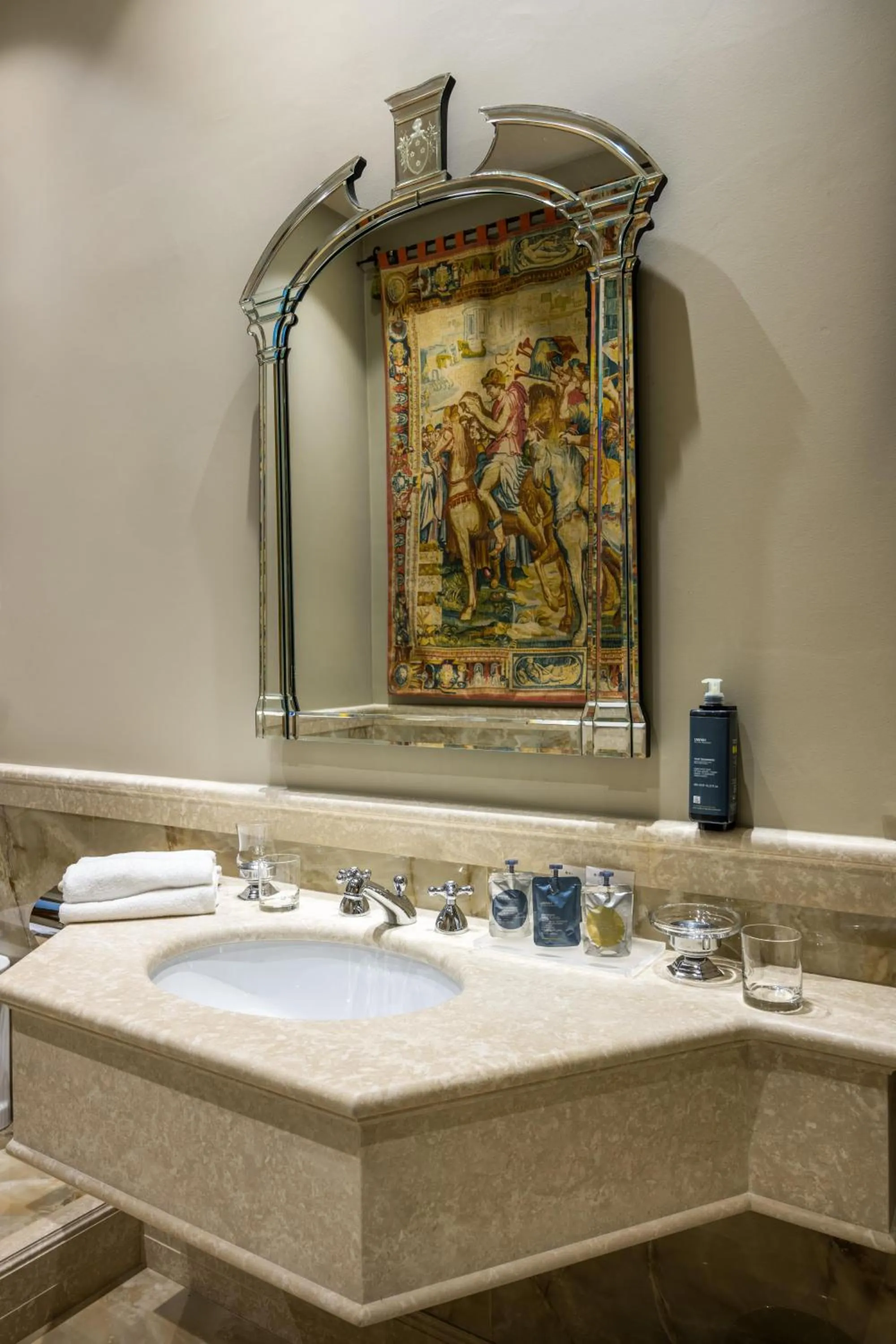 Bathroom in Hotel Palazzo Priuli