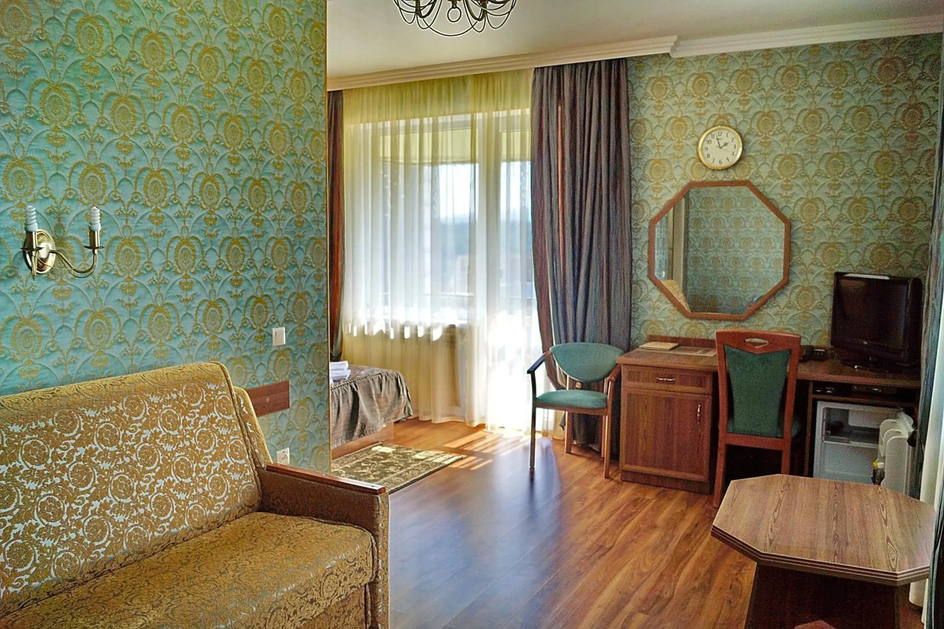 Junior Suite - single occupancy in Hermes Resort Hotel Junior Suite - single occupancy in Hermes Resort Hotel