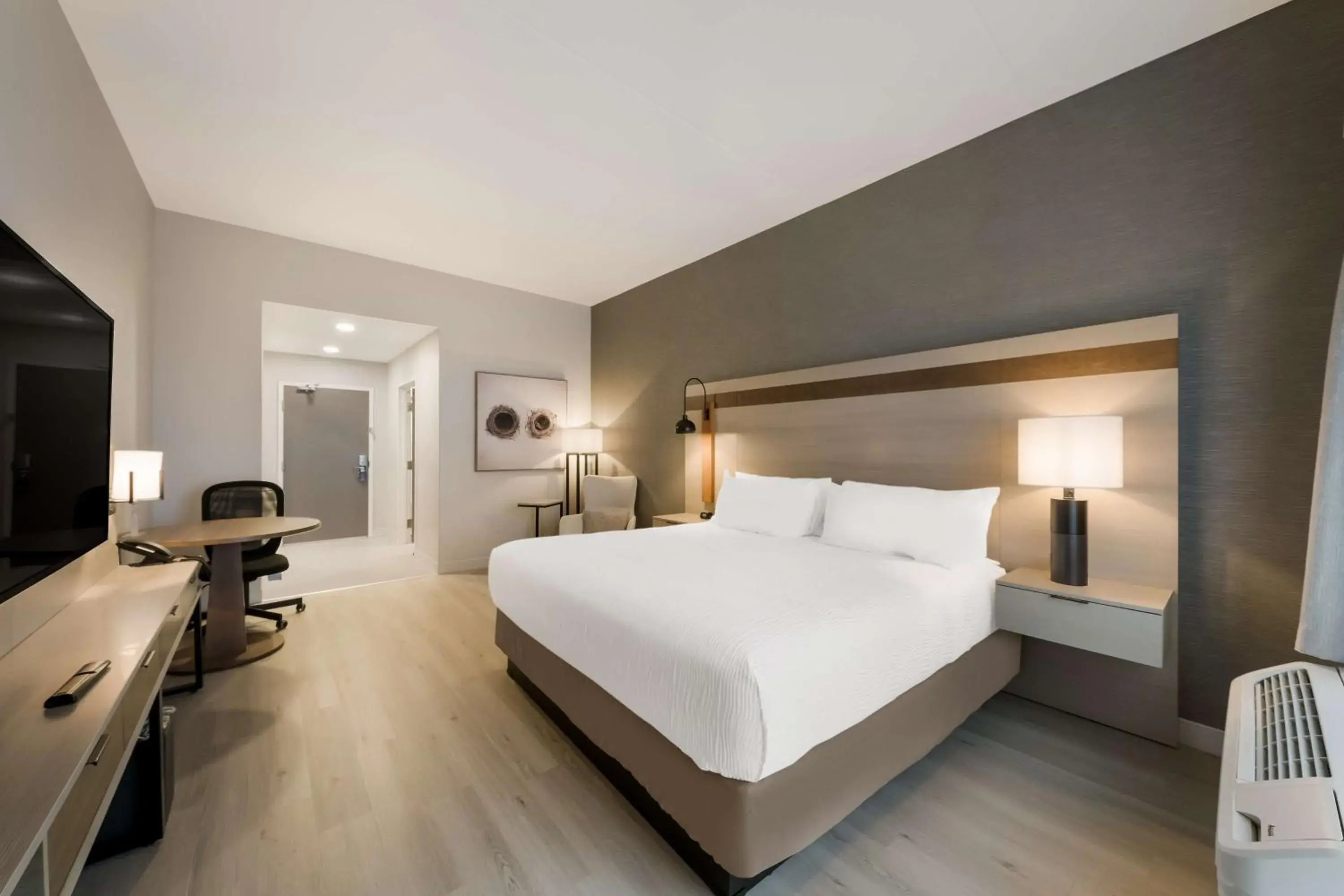 Bedroom, Bed in Best Western Plus Parry Sound Bedroom, Bed in Best Western Plus Parry Sound