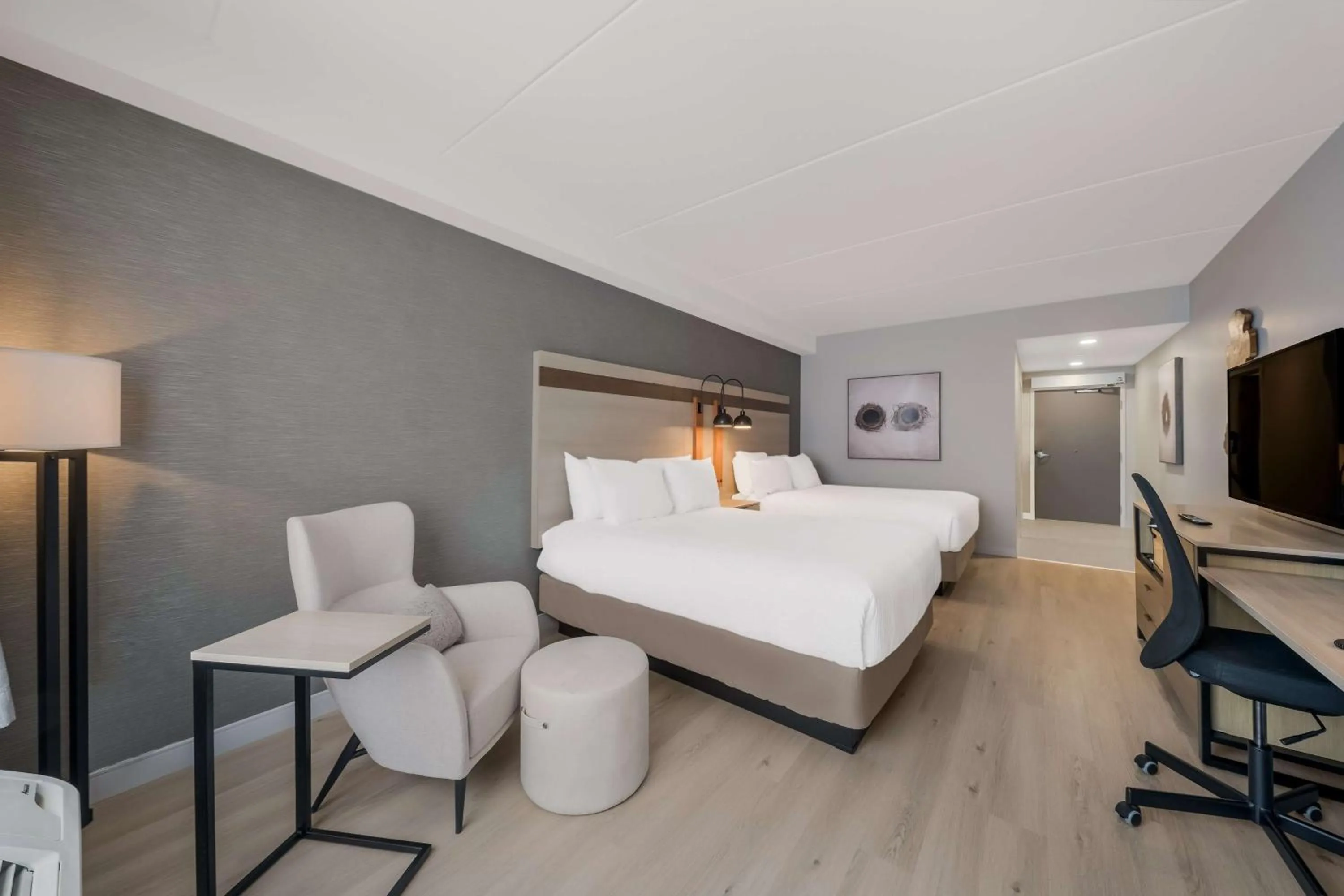 Bedroom, Bed in Best Western Plus Parry Sound