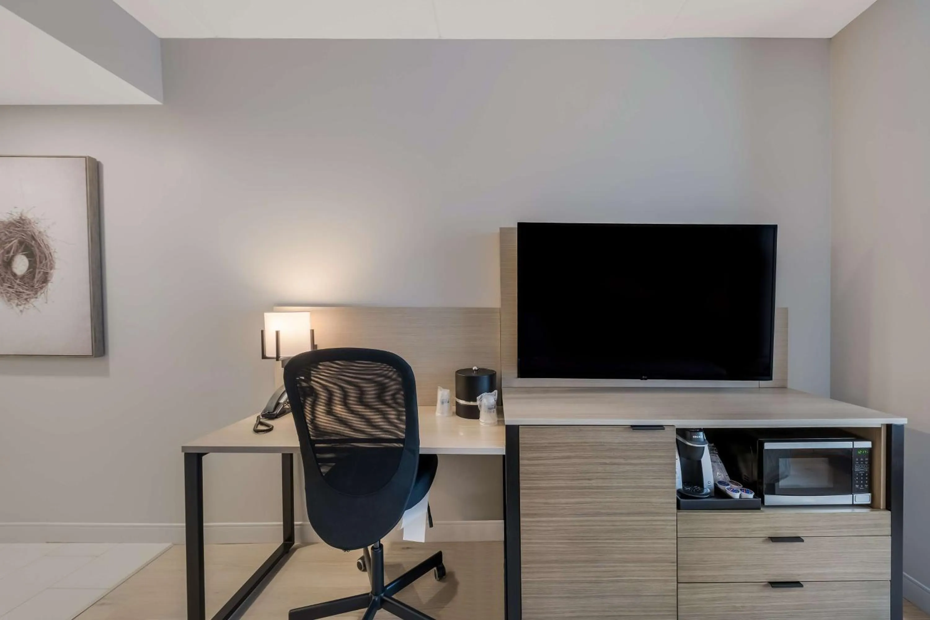 Bedroom in Best Western Plus Parry Sound