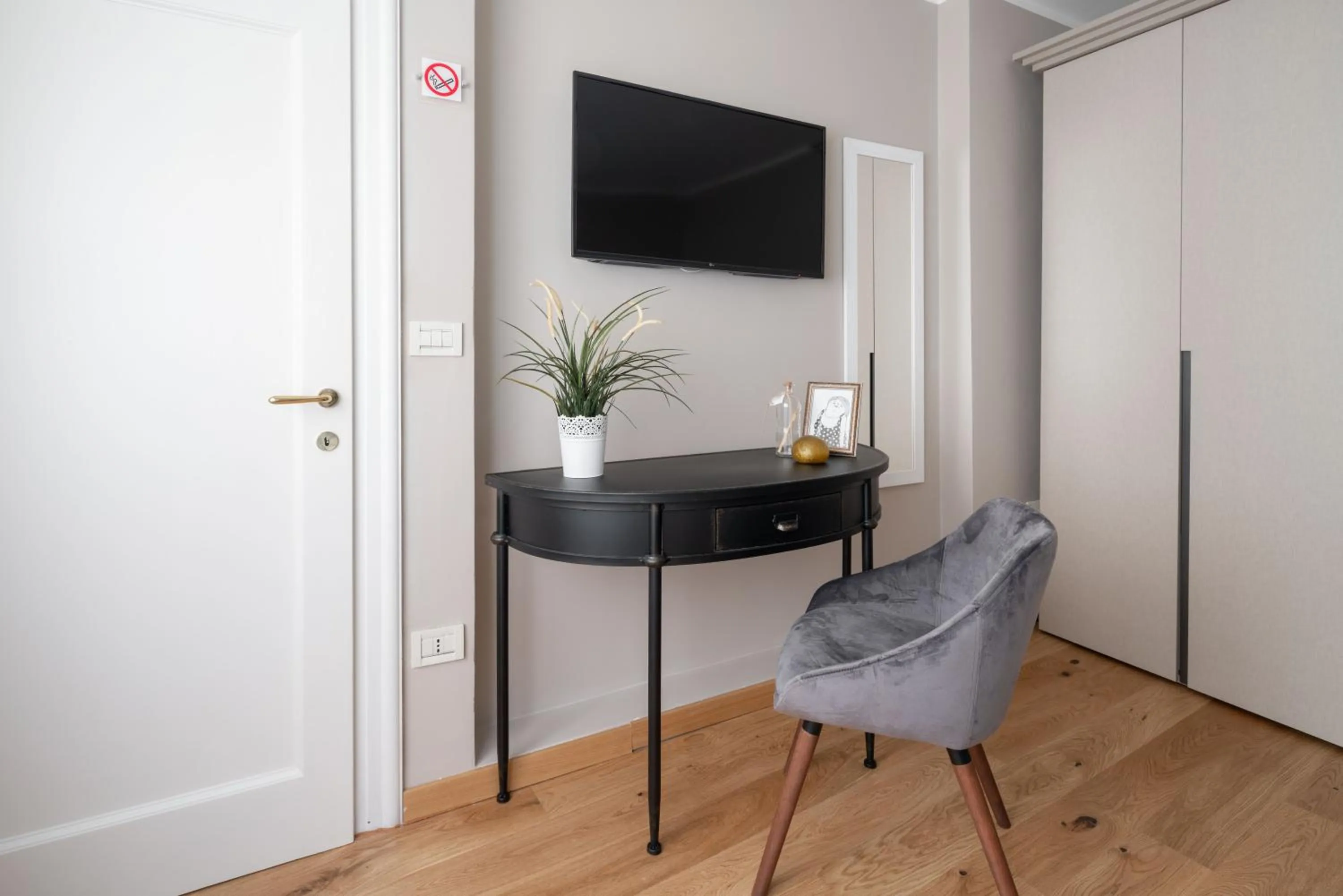 Communal lounge/ TV room in Locanda Herion