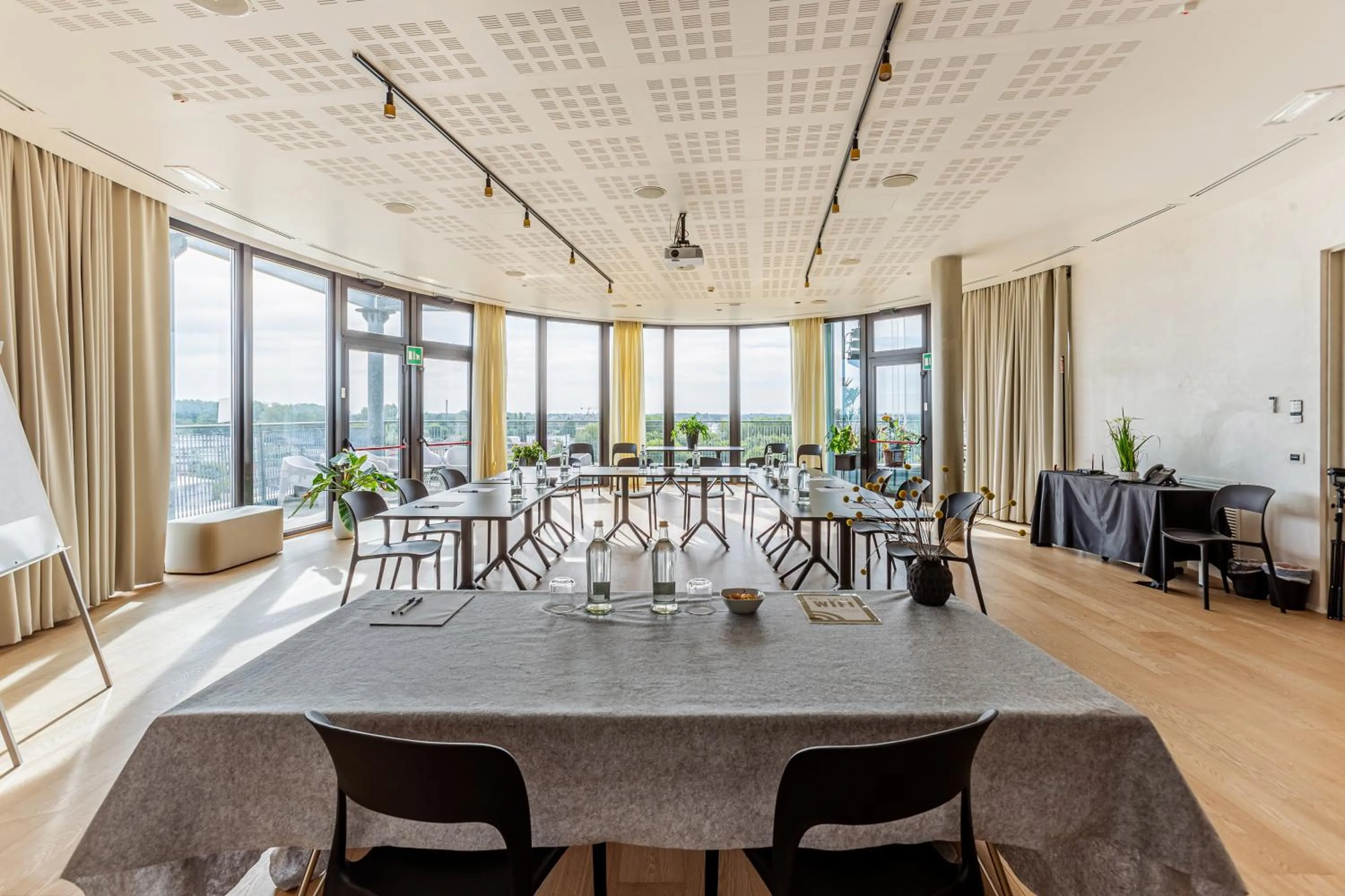 Meeting/conference room in NEW IPOINT HOTEL