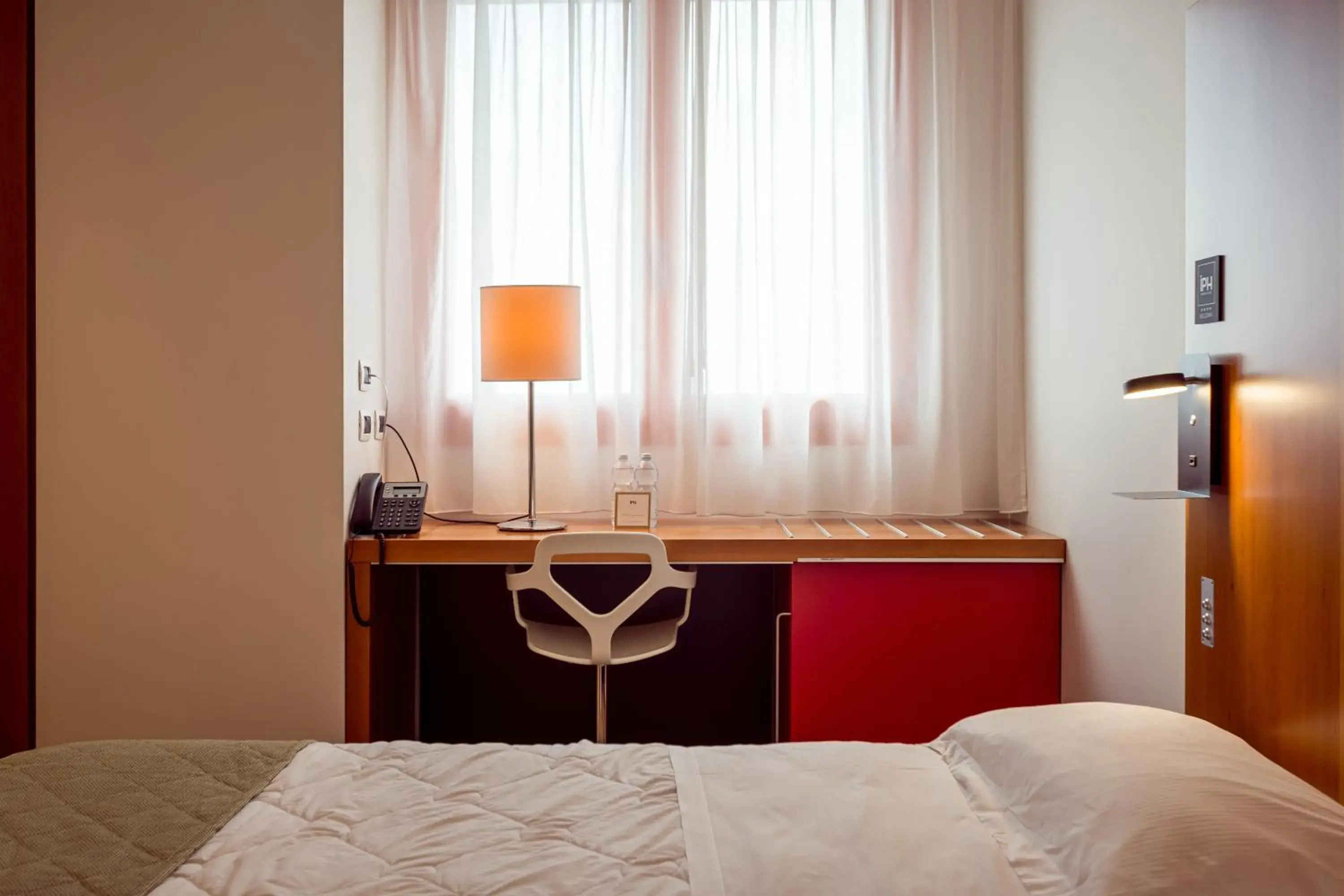 Bed in NEW IPOINT HOTEL Bed in NEW IPOINT HOTEL