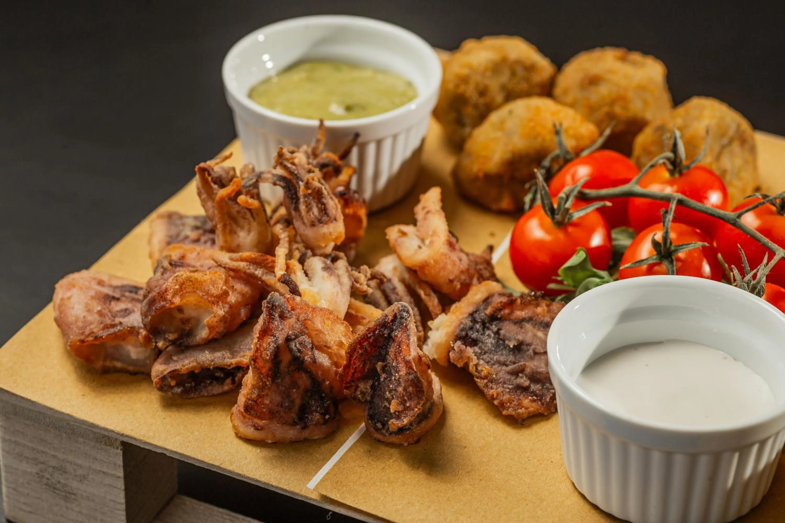 Restaurant/places to eat in NEW IPOINT HOTEL