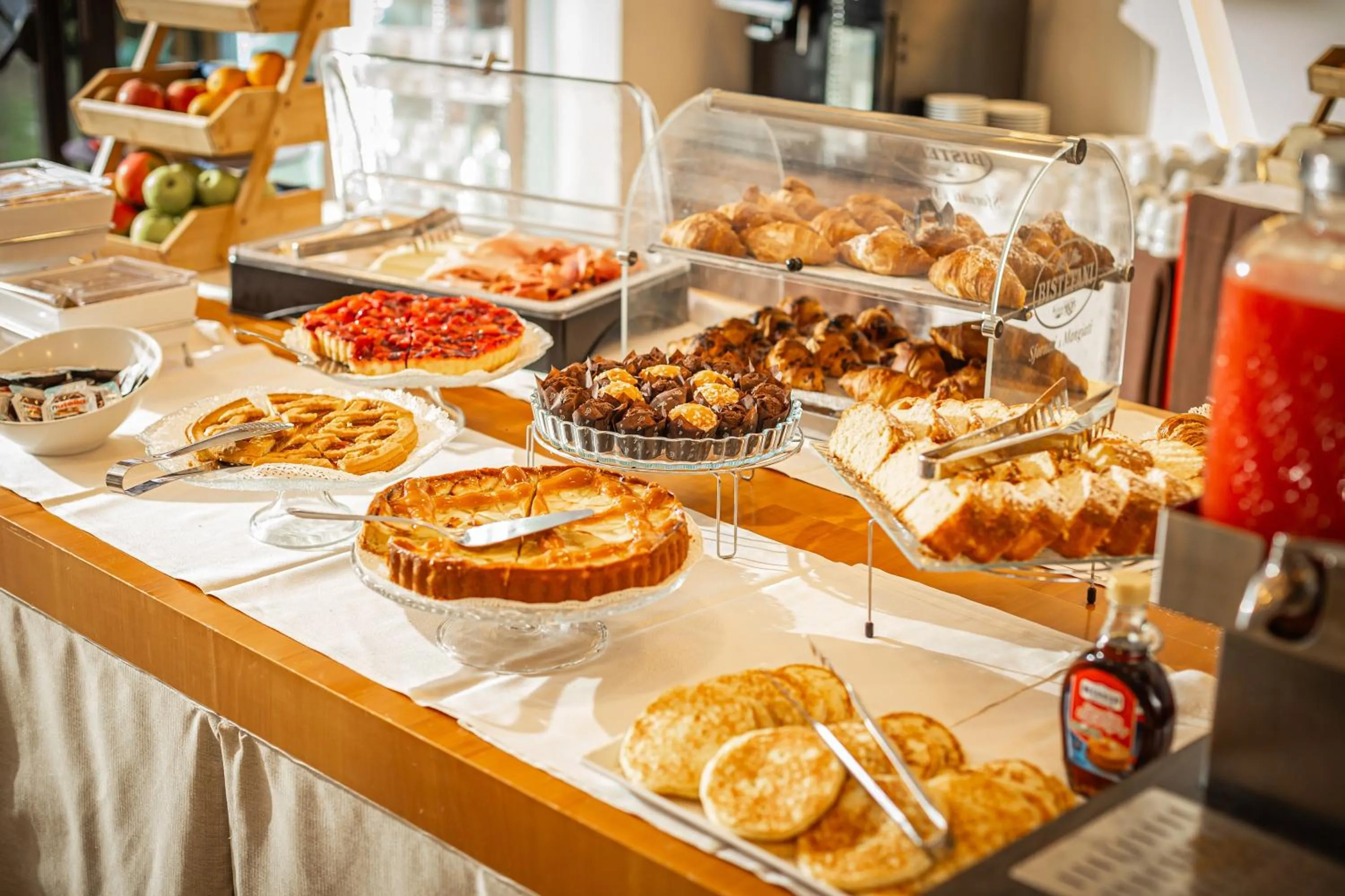 Breakfast in NEW IPOINT HOTEL