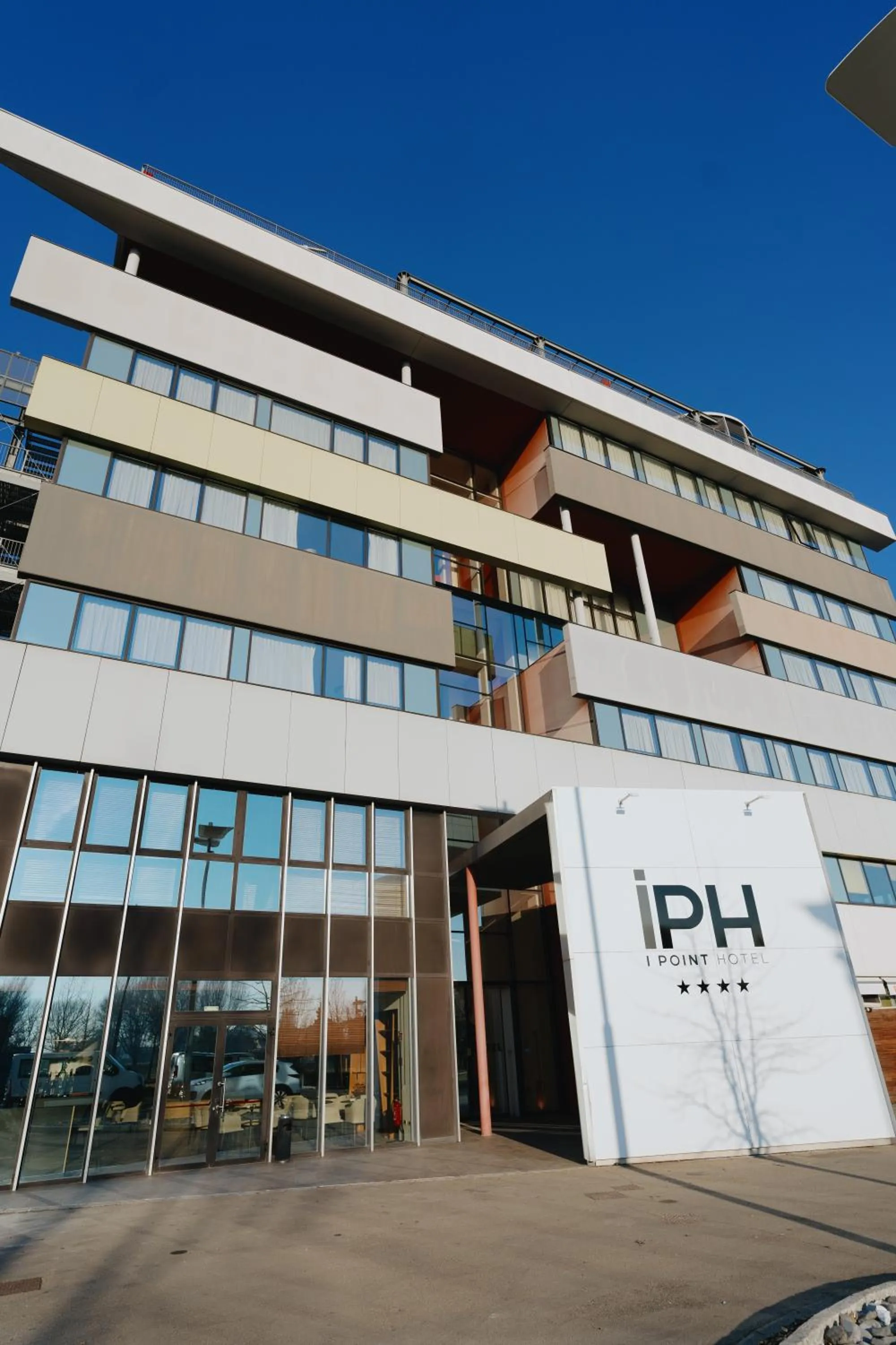 Property building in NEW IPOINT HOTEL