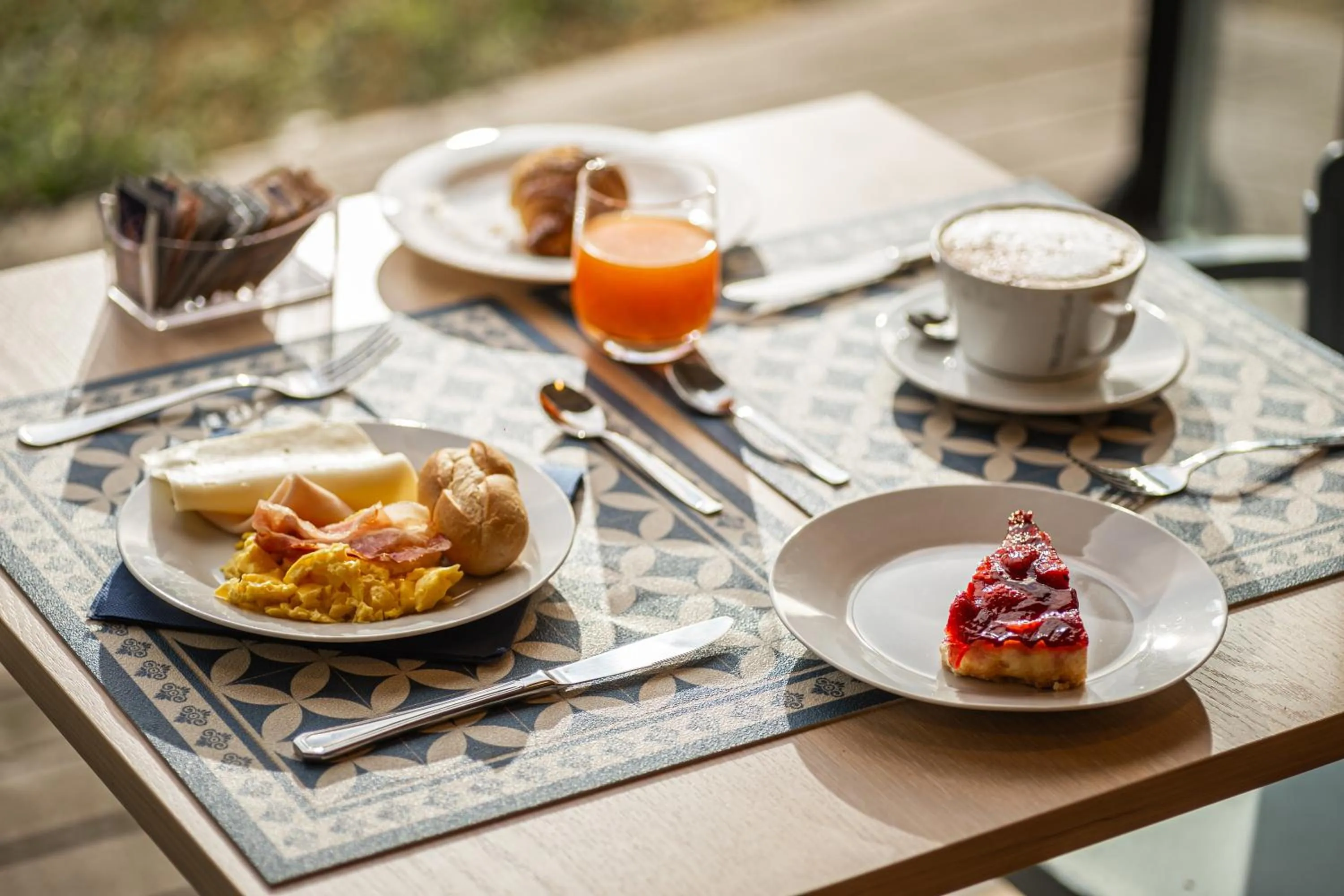 Breakfast in NEW IPOINT HOTEL