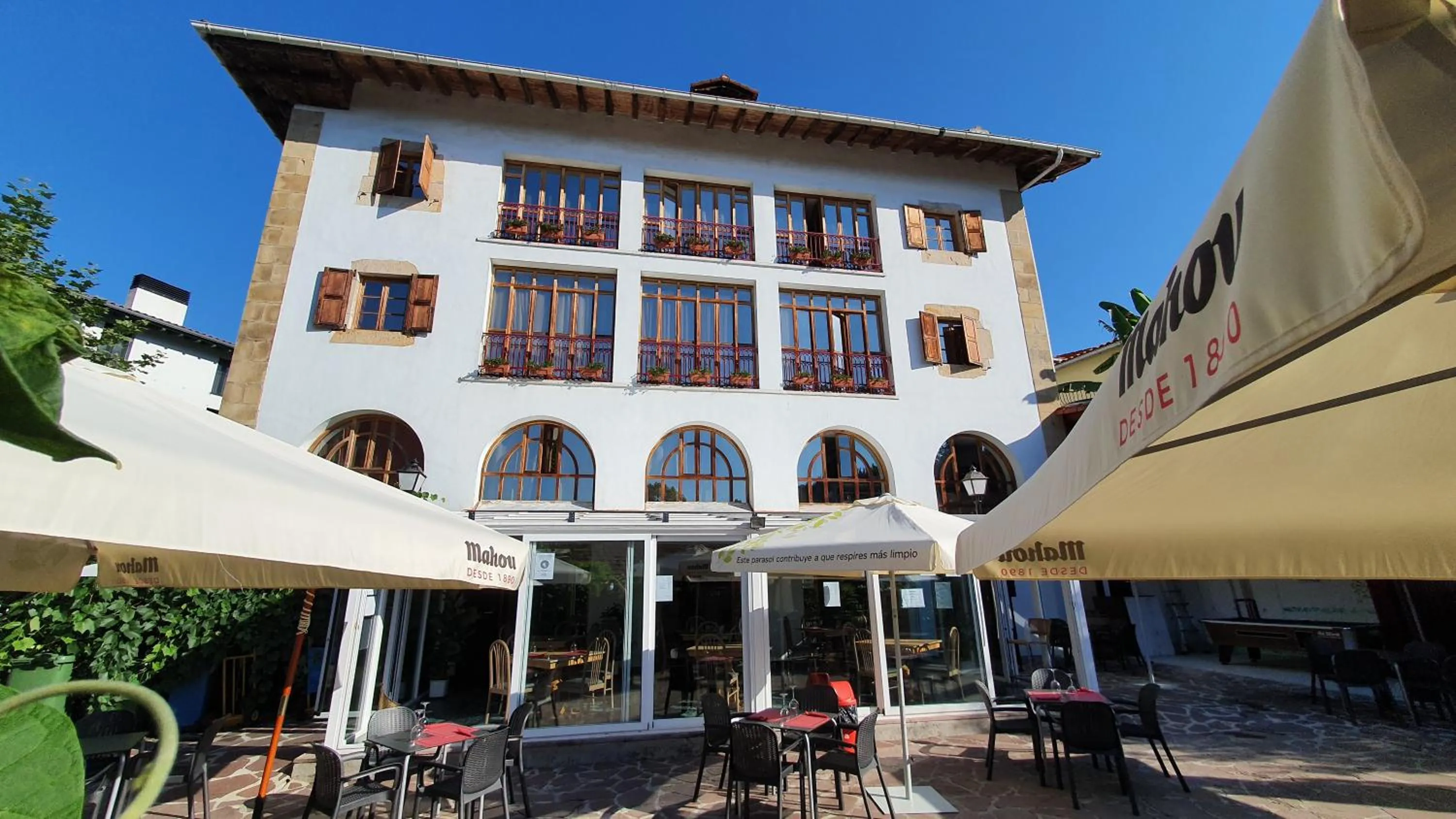 Property building in Hostal Ansonea