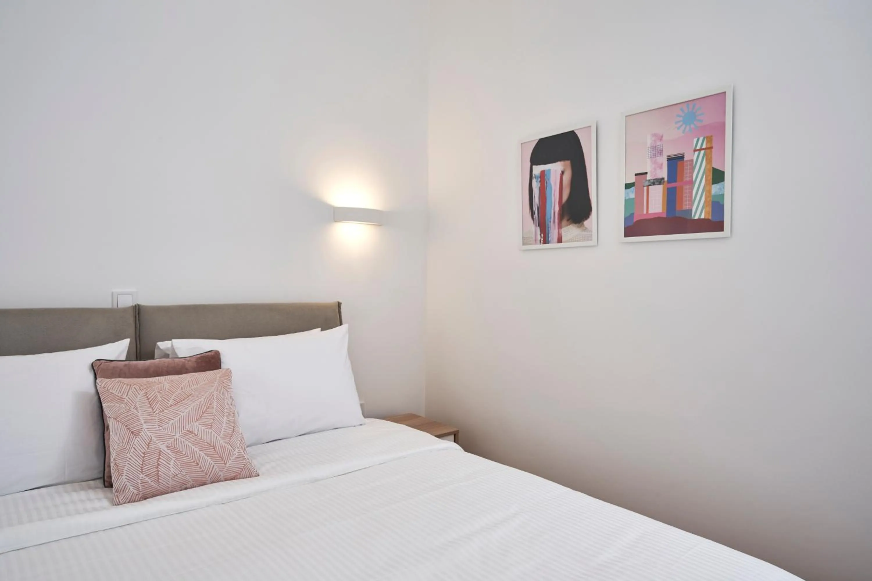Bedroom, Bed in Elite Living 2bd Apt next to Hilton-Ilisia Park