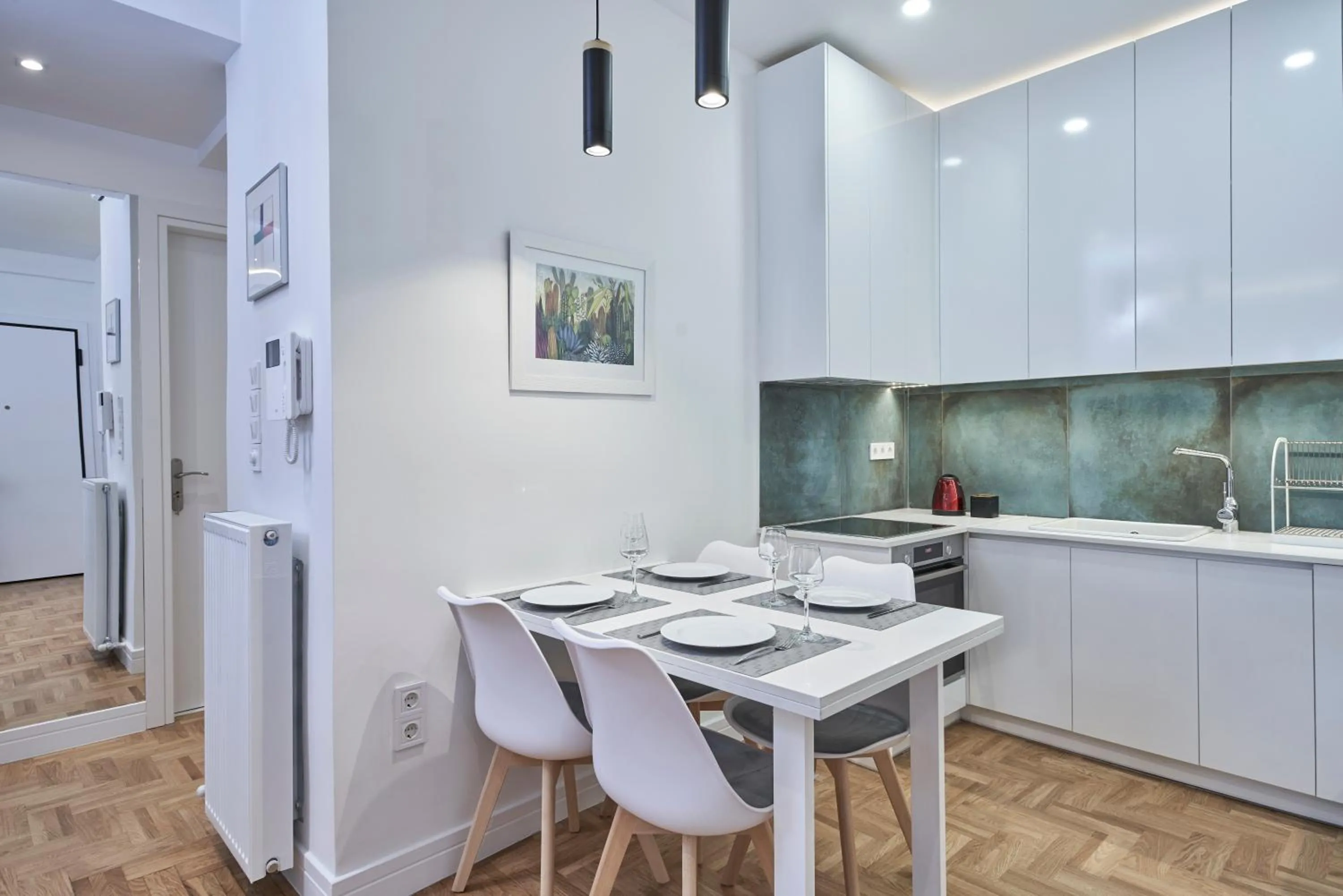 Dining area in Elite Living 2bd Apt next to Hilton-Ilisia Park