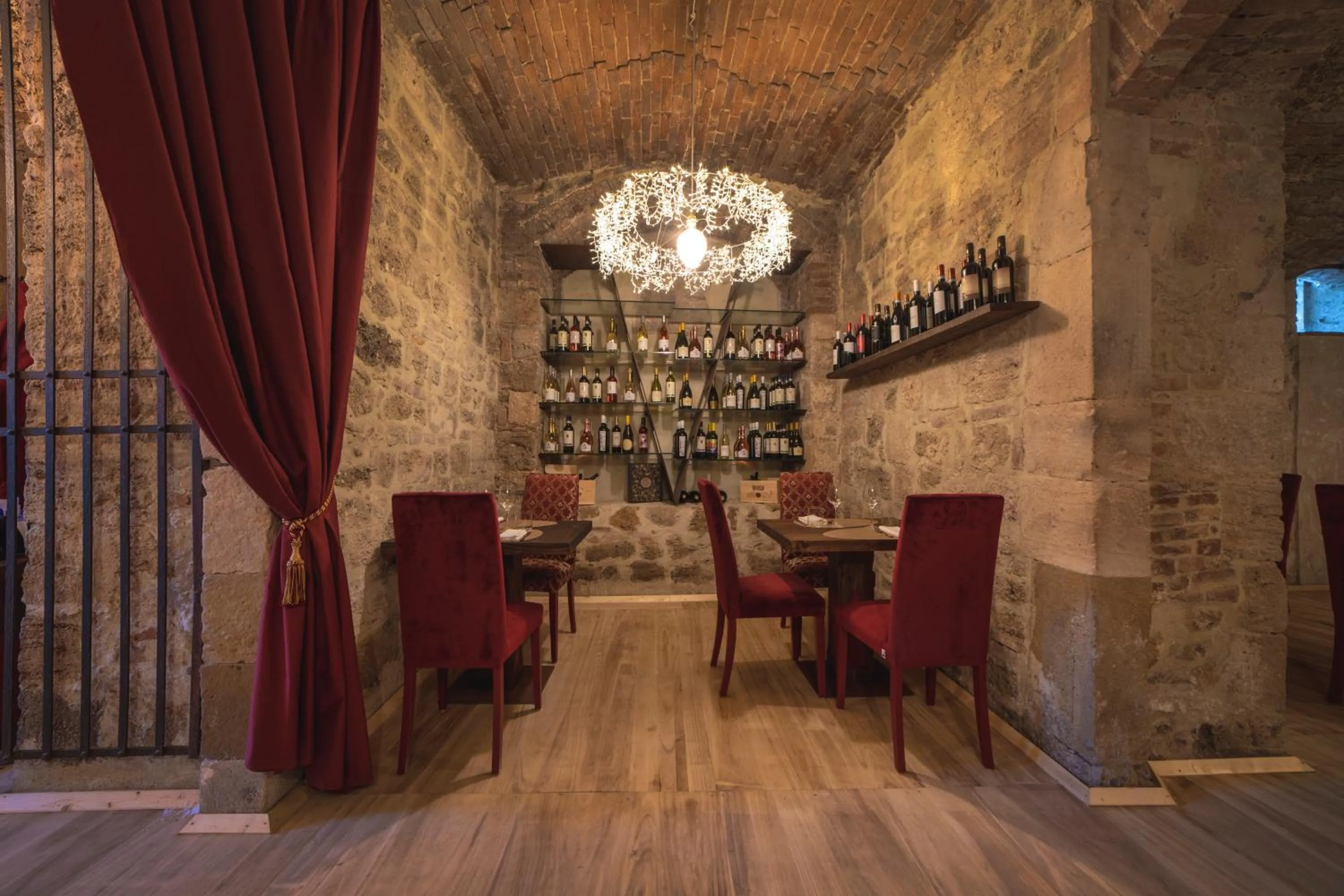 Restaurant/places to eat in Relais Della Rovere