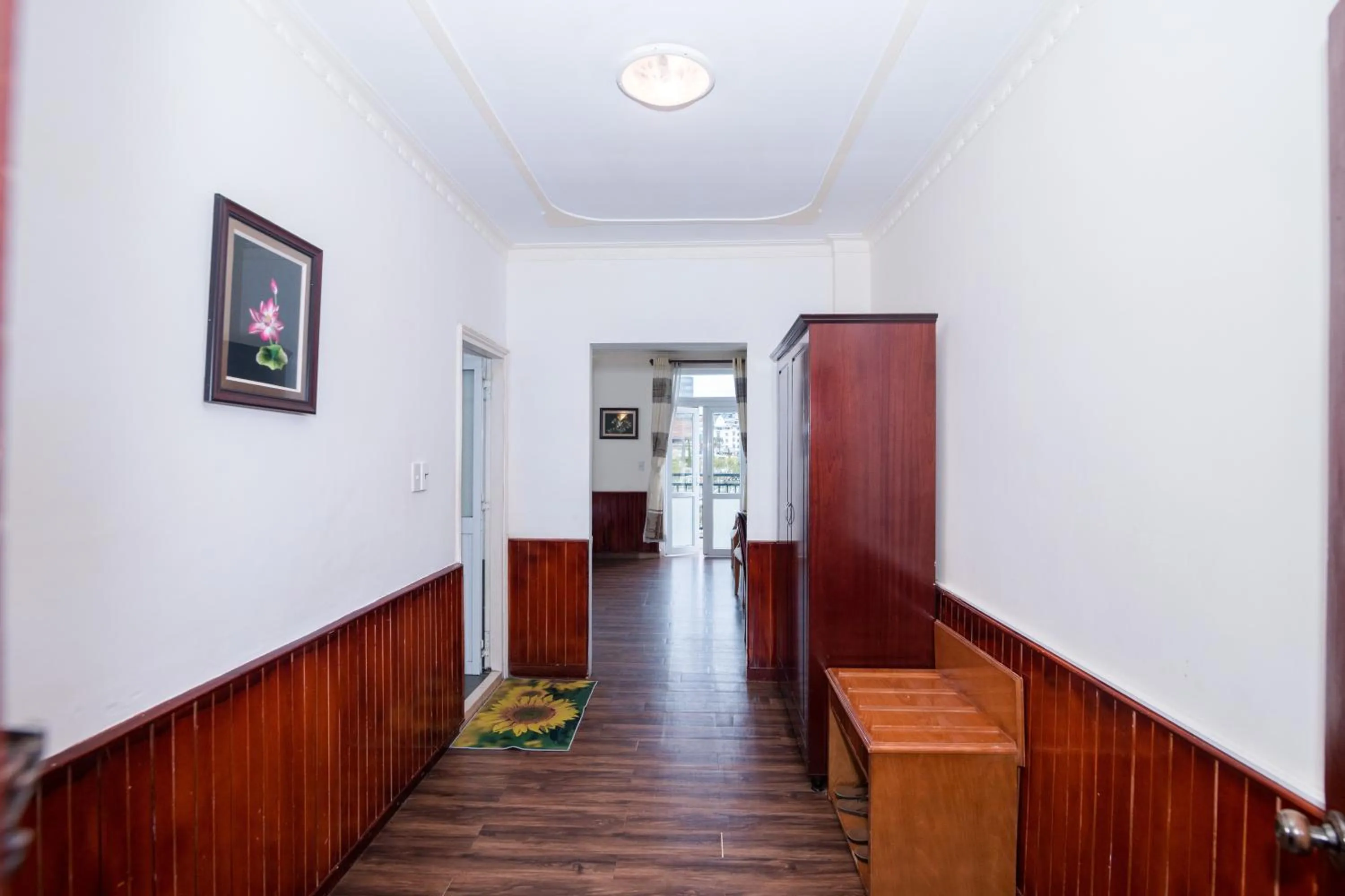 Bedroom in ANH ĐÀO HOTEL