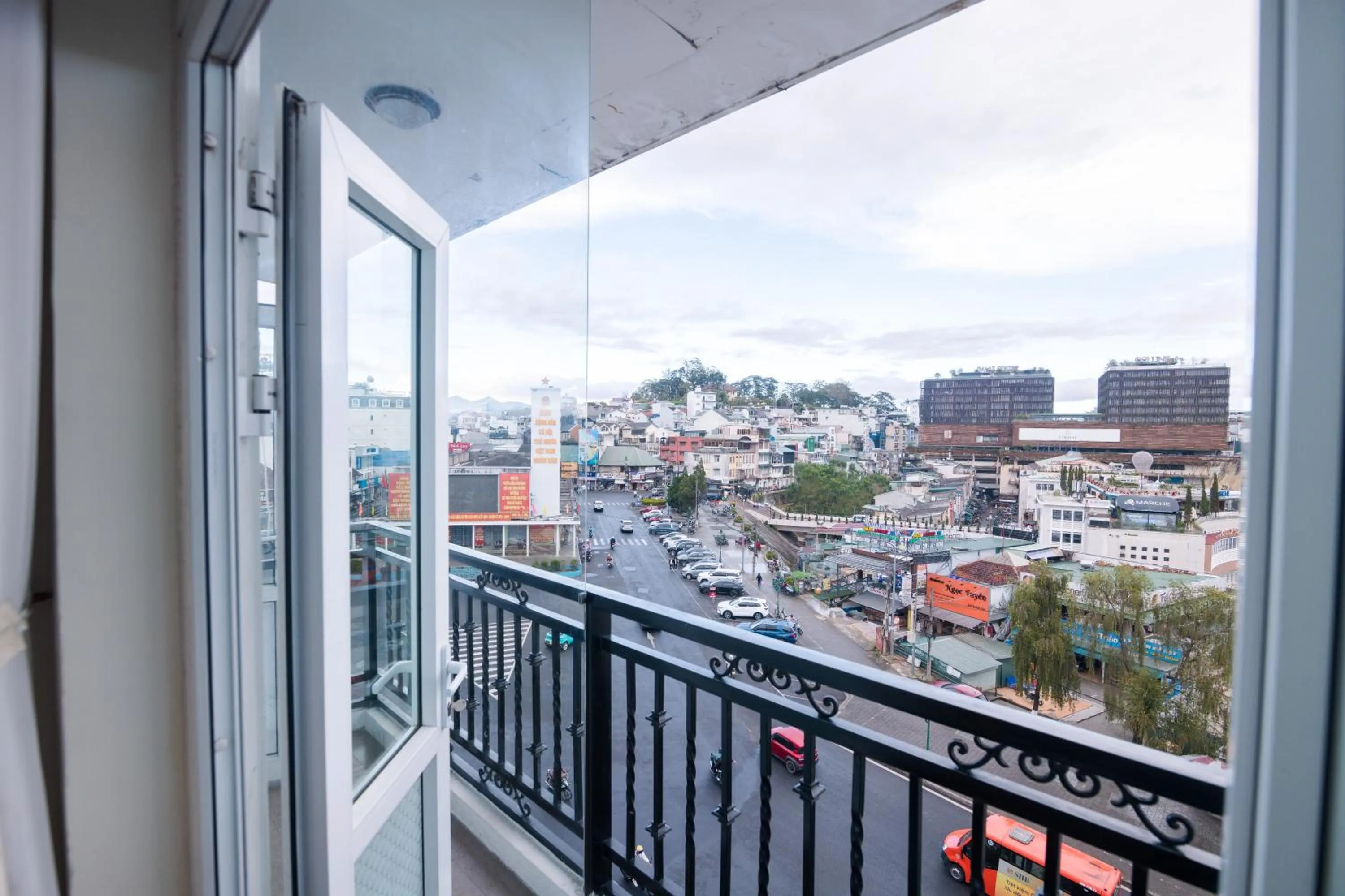 Balcony/Terrace in ANH ĐÀO HOTEL