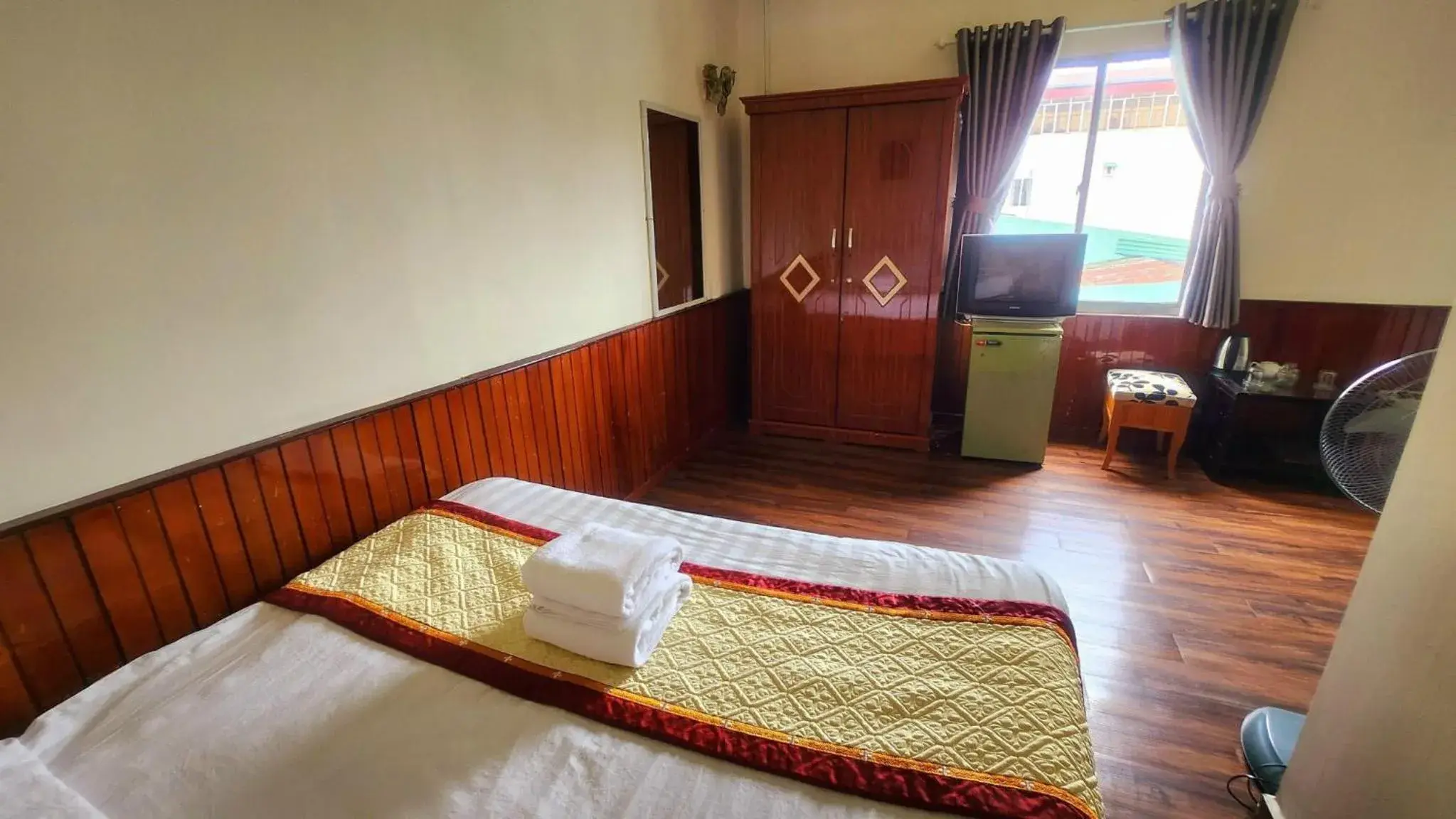 Bedroom, Bed in ANH ĐÀO HOTEL Bedroom, Bed in ANH ĐÀO HOTEL