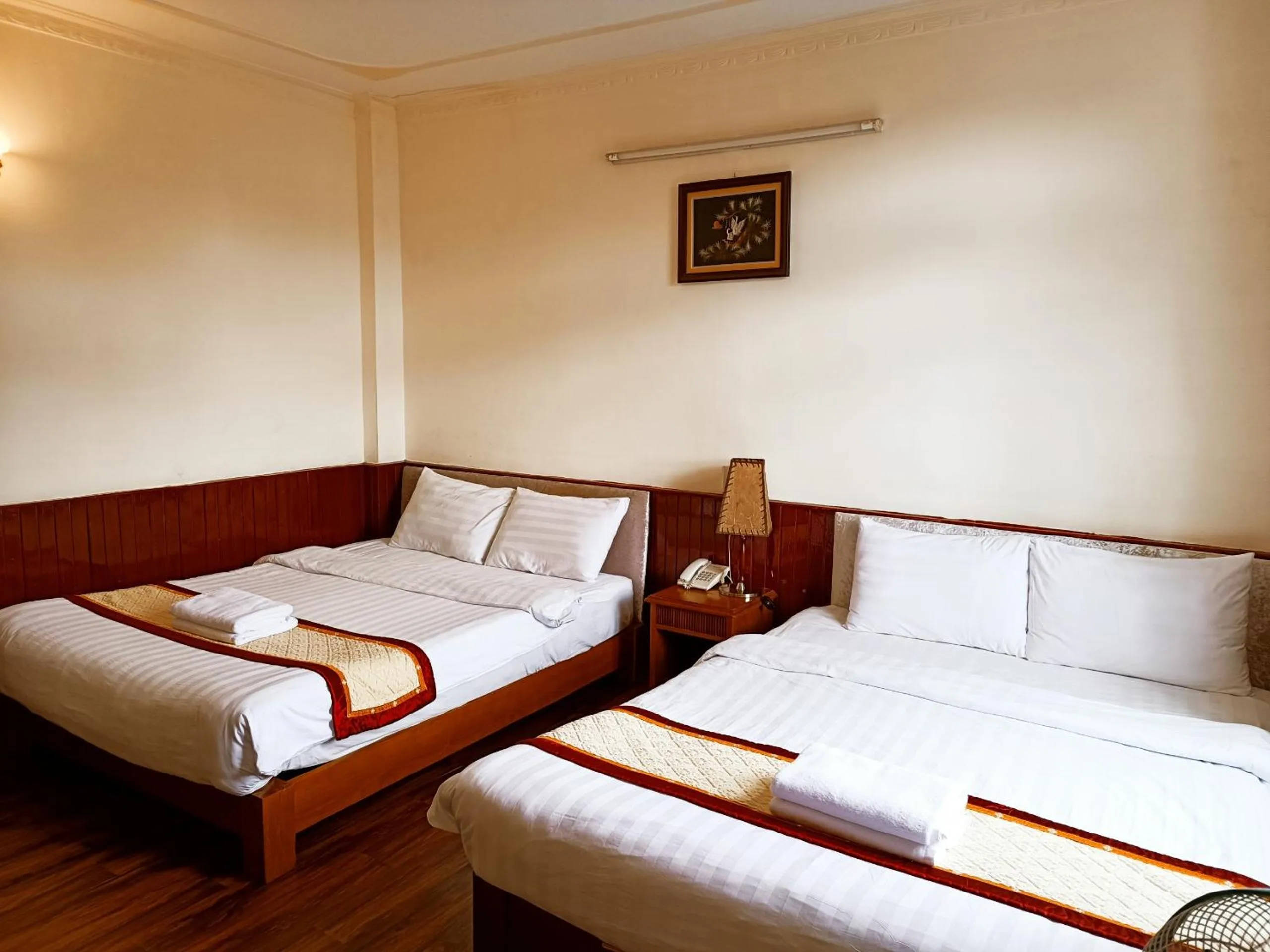 Bed in ANH ĐÀO HOTEL