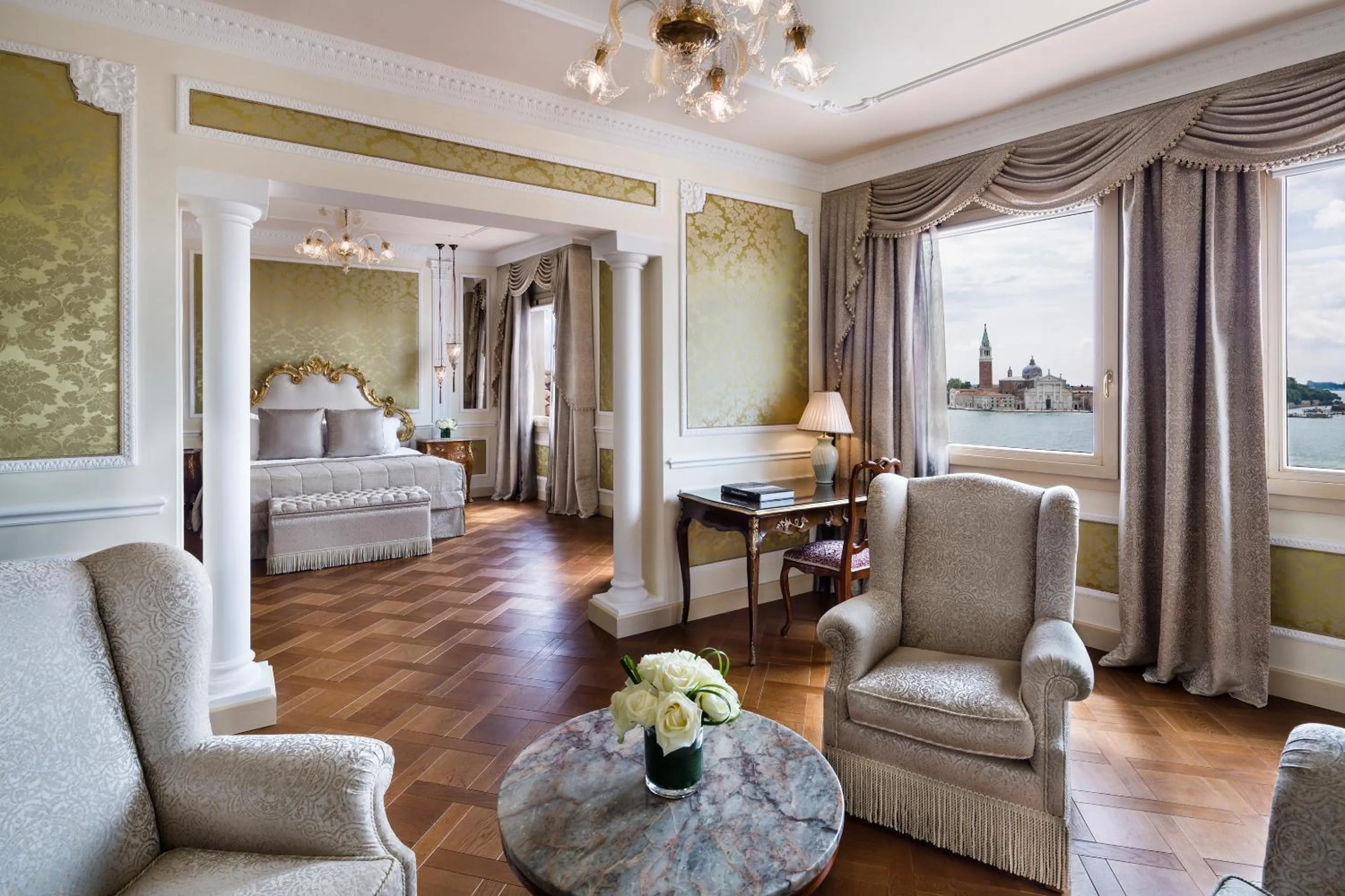 Living room, Bed in Baglioni Hotel Luna - The Leading Hotels of the World