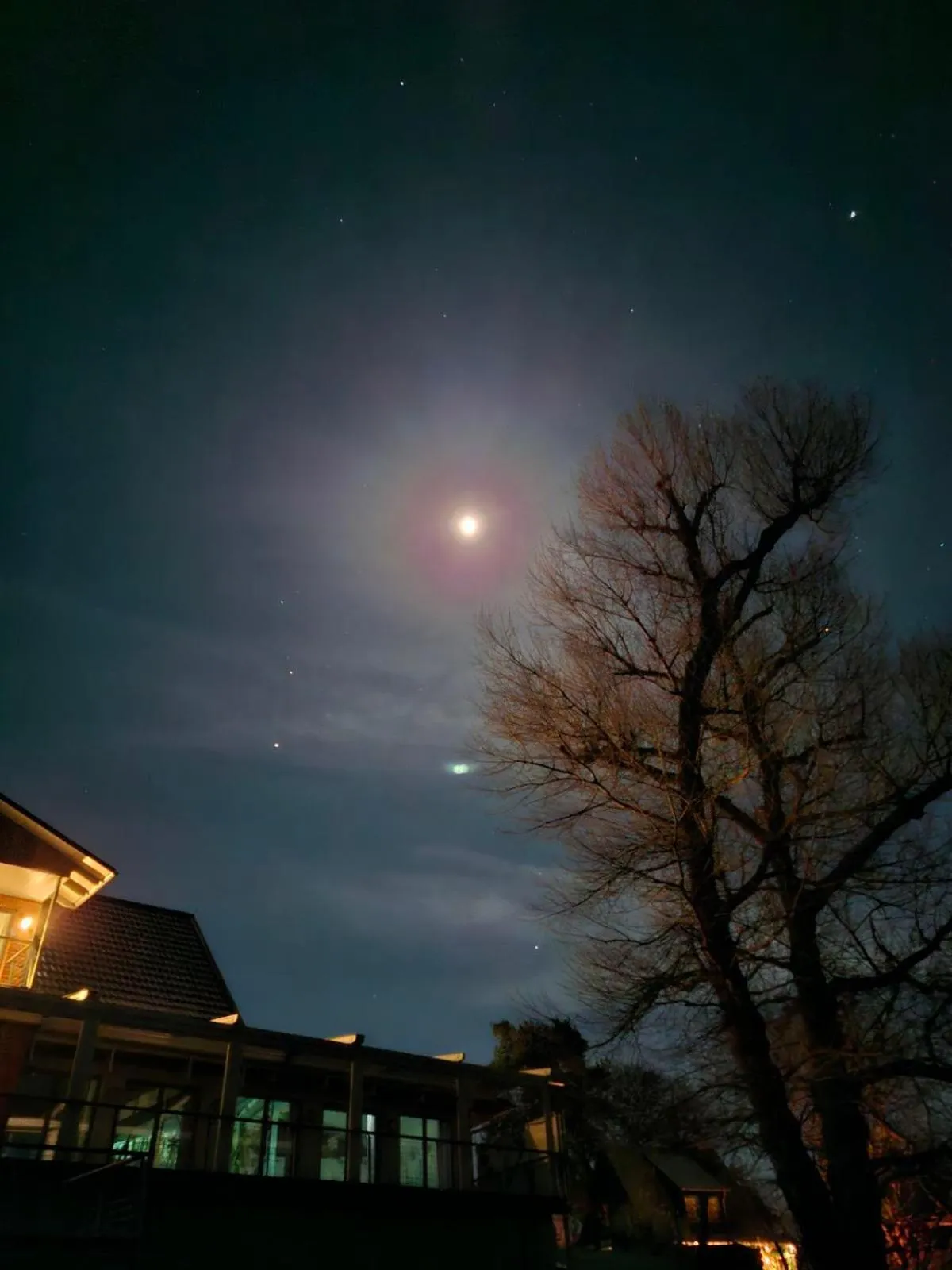 Property building in Villa-Meehr