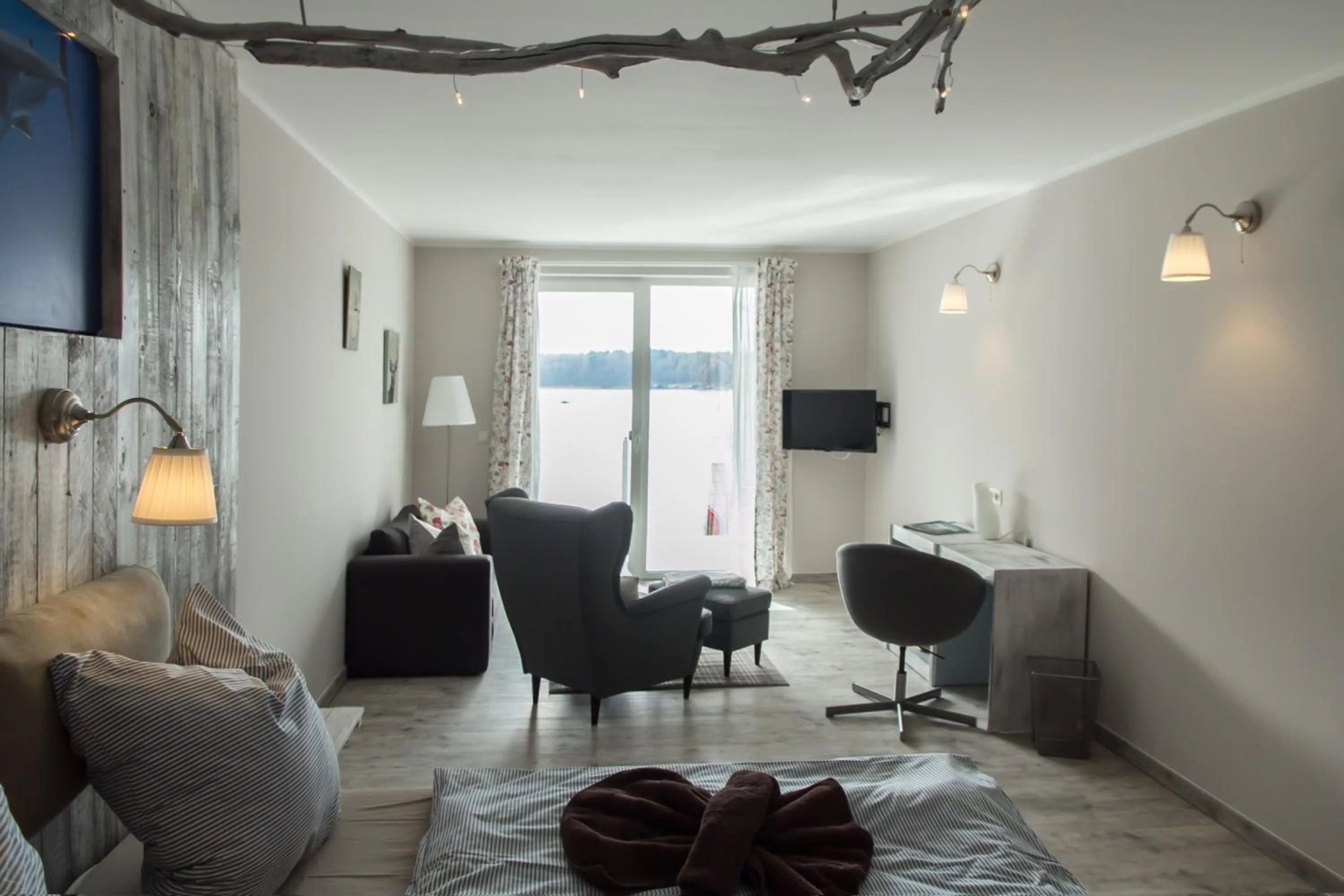 Photo of the whole room in Villa-Meehr