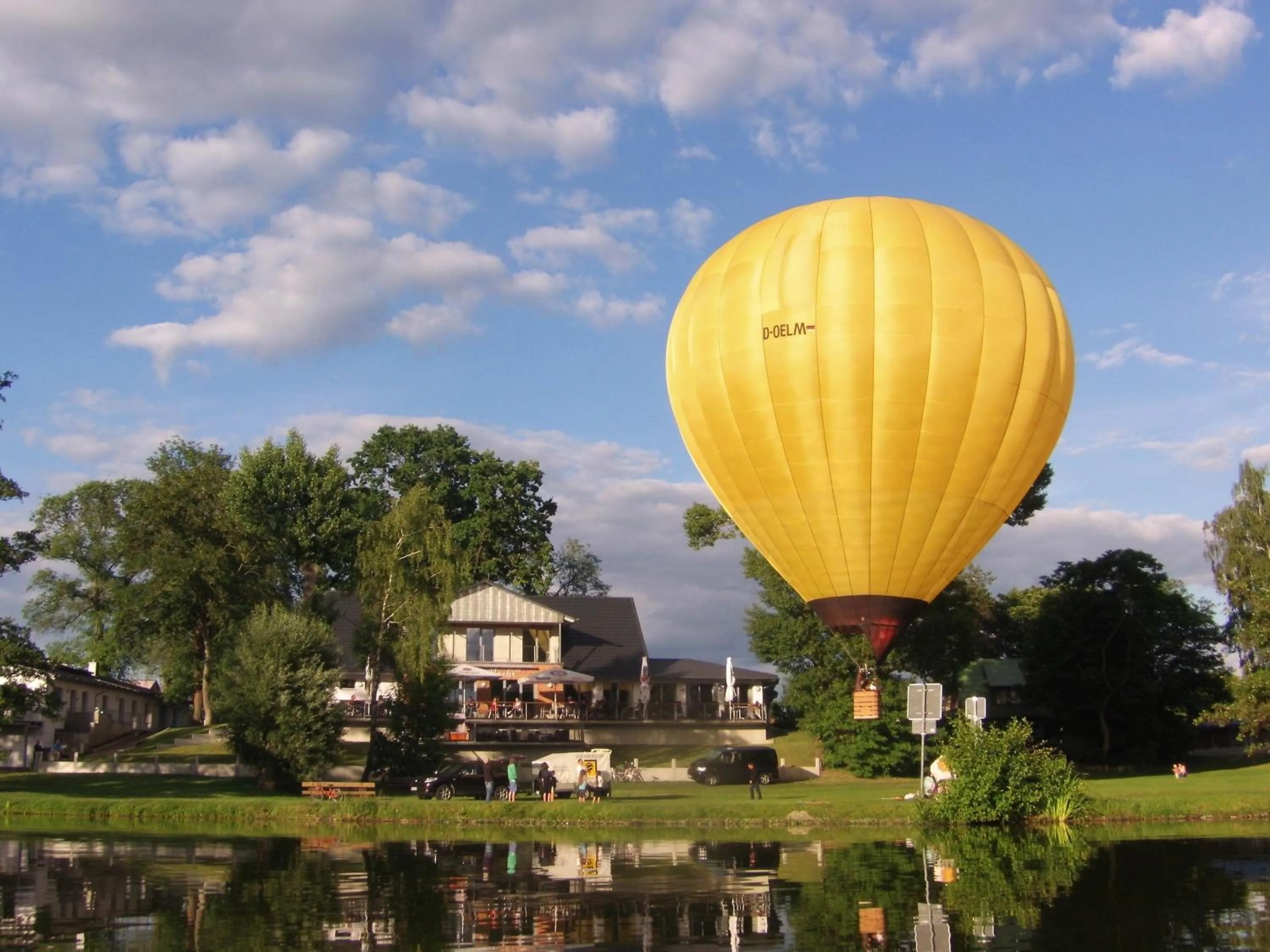 Facade/entrance in Villa-Meehr