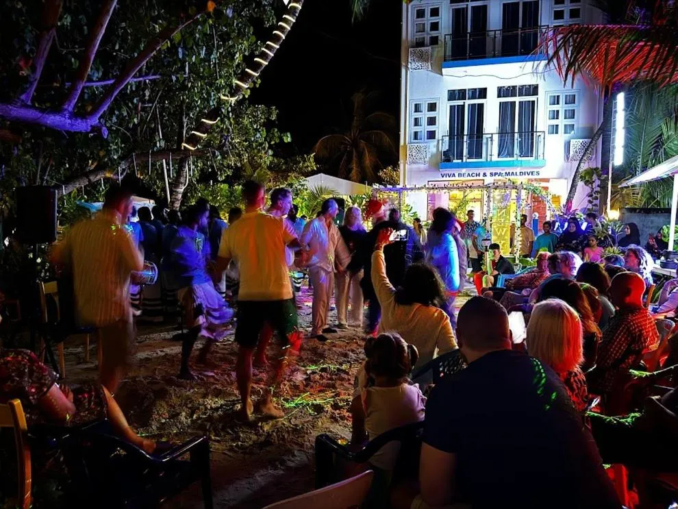 Nightclub / DJ in VIVA Beach Maldives