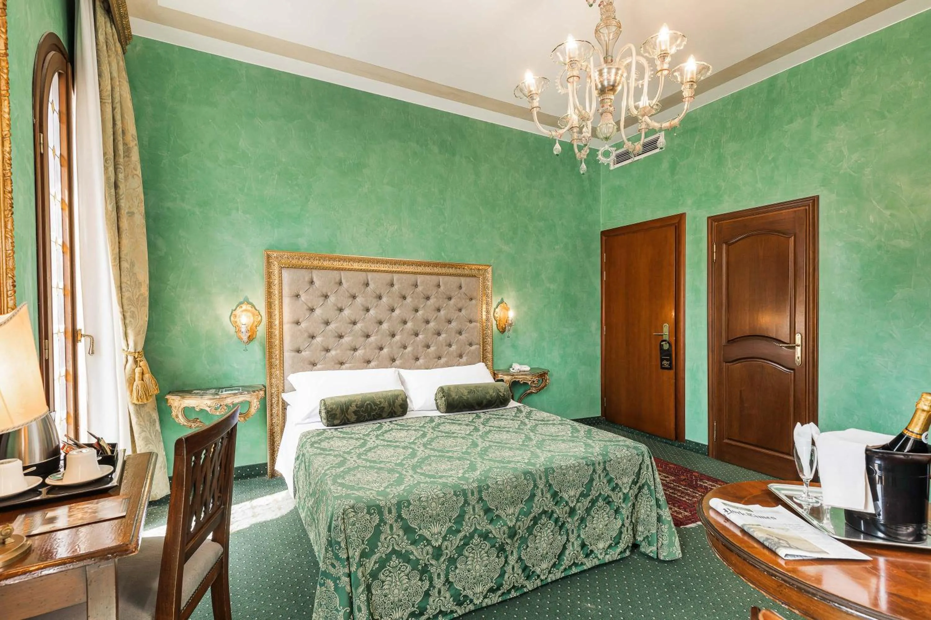 Bed in Hotel Marconi