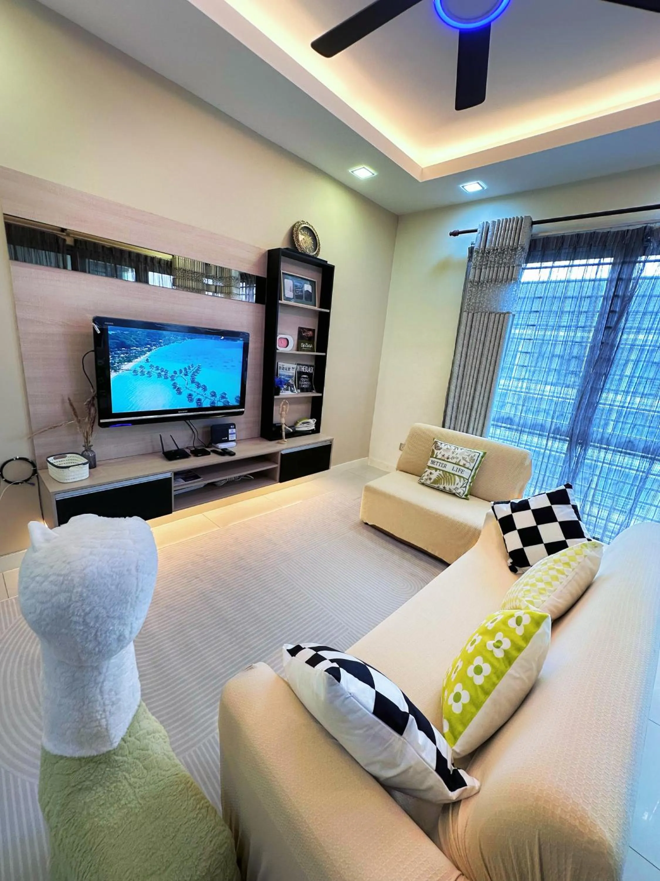 Communal lounge/ TV room, Bed in Mari Mari Homestay - IMAGO THE LOFT