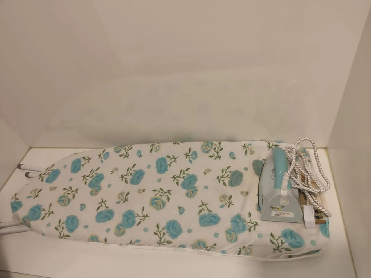 furniture, Bed in Mari Mari Homestay - IMAGO THE LOFT