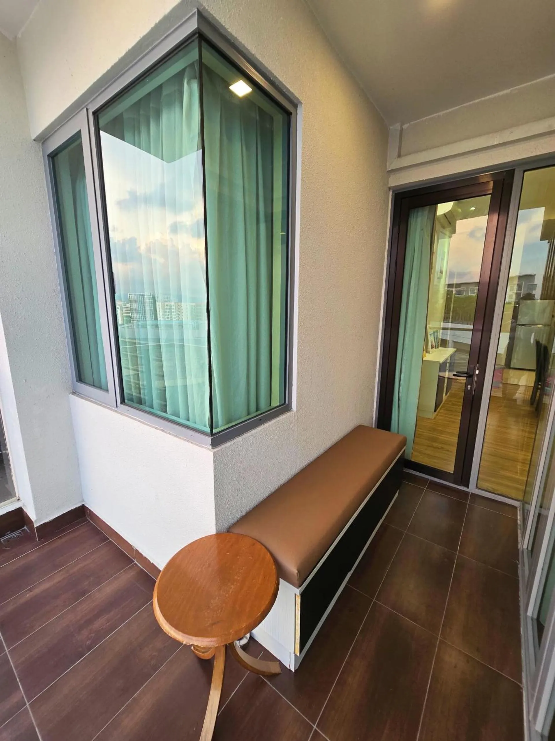 Seating area in Mari Mari Homestay - IMAGO THE LOFT