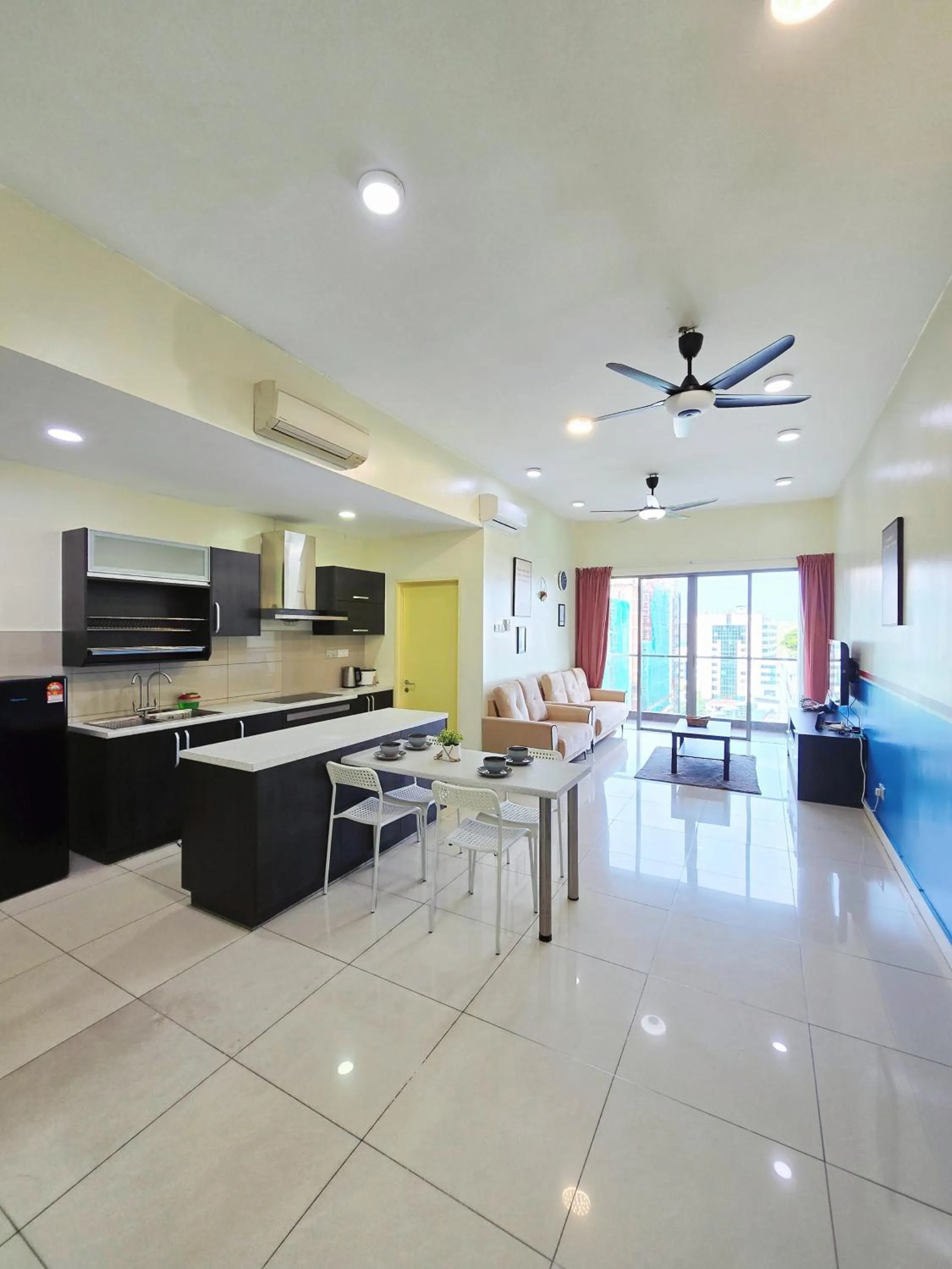 Kitchen or kitchenette in Mari Mari Homestay - IMAGO THE LOFT