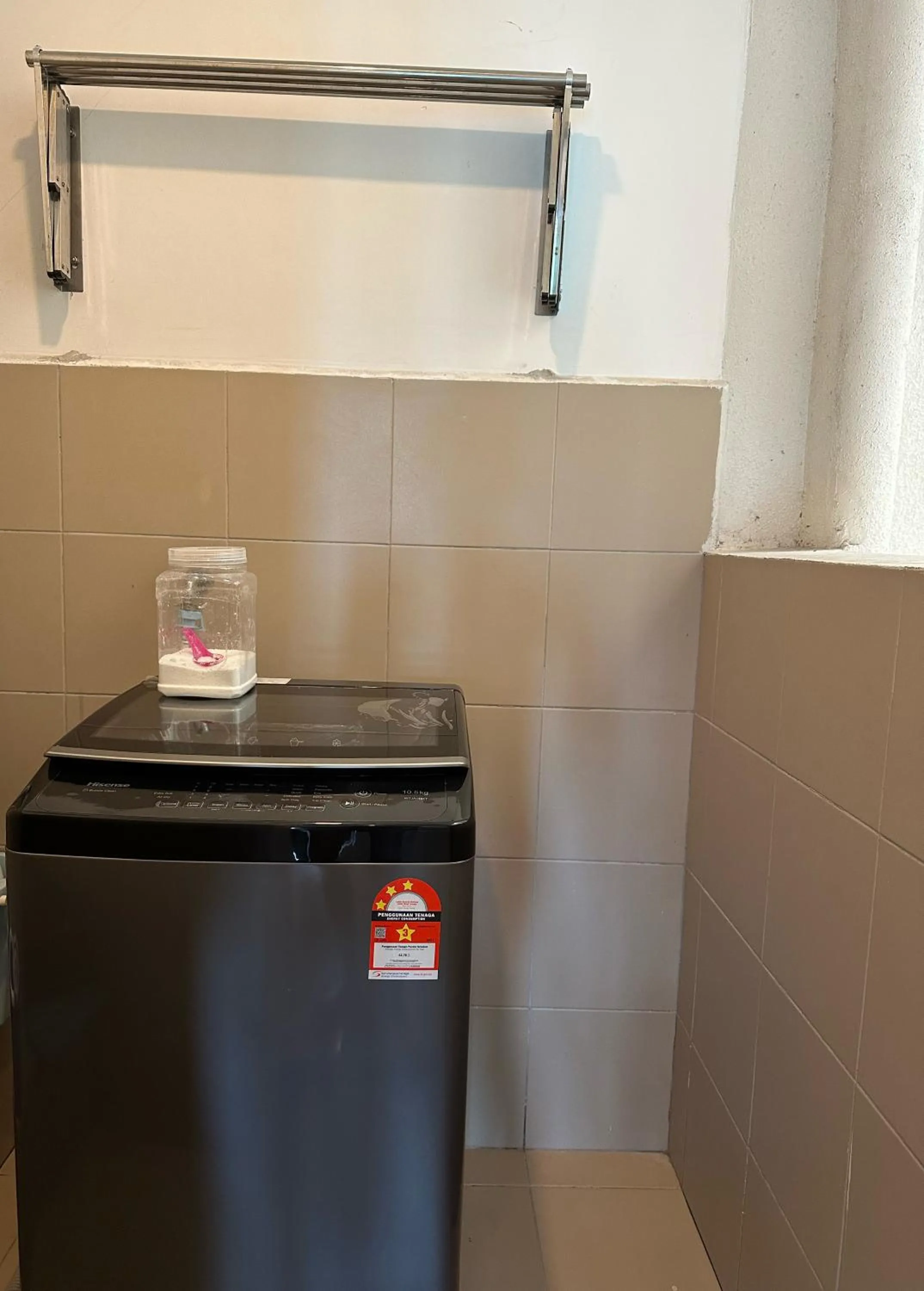 washing machine in Mari Mari Homestay - IMAGO THE LOFT