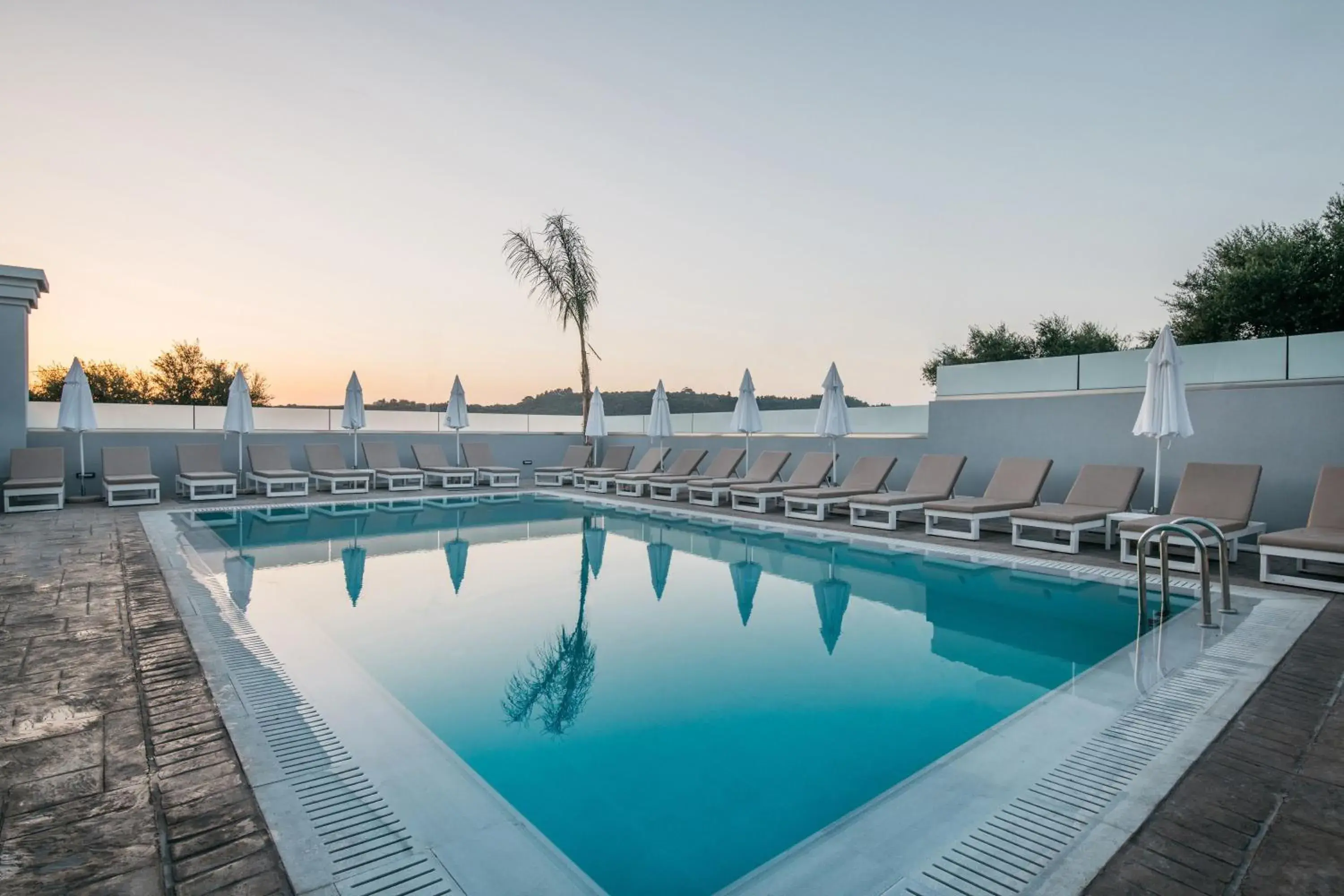 Swimming pool in Tesoro Hotel Zakynthos Swimming pool in Tesoro Hotel Zakynthos