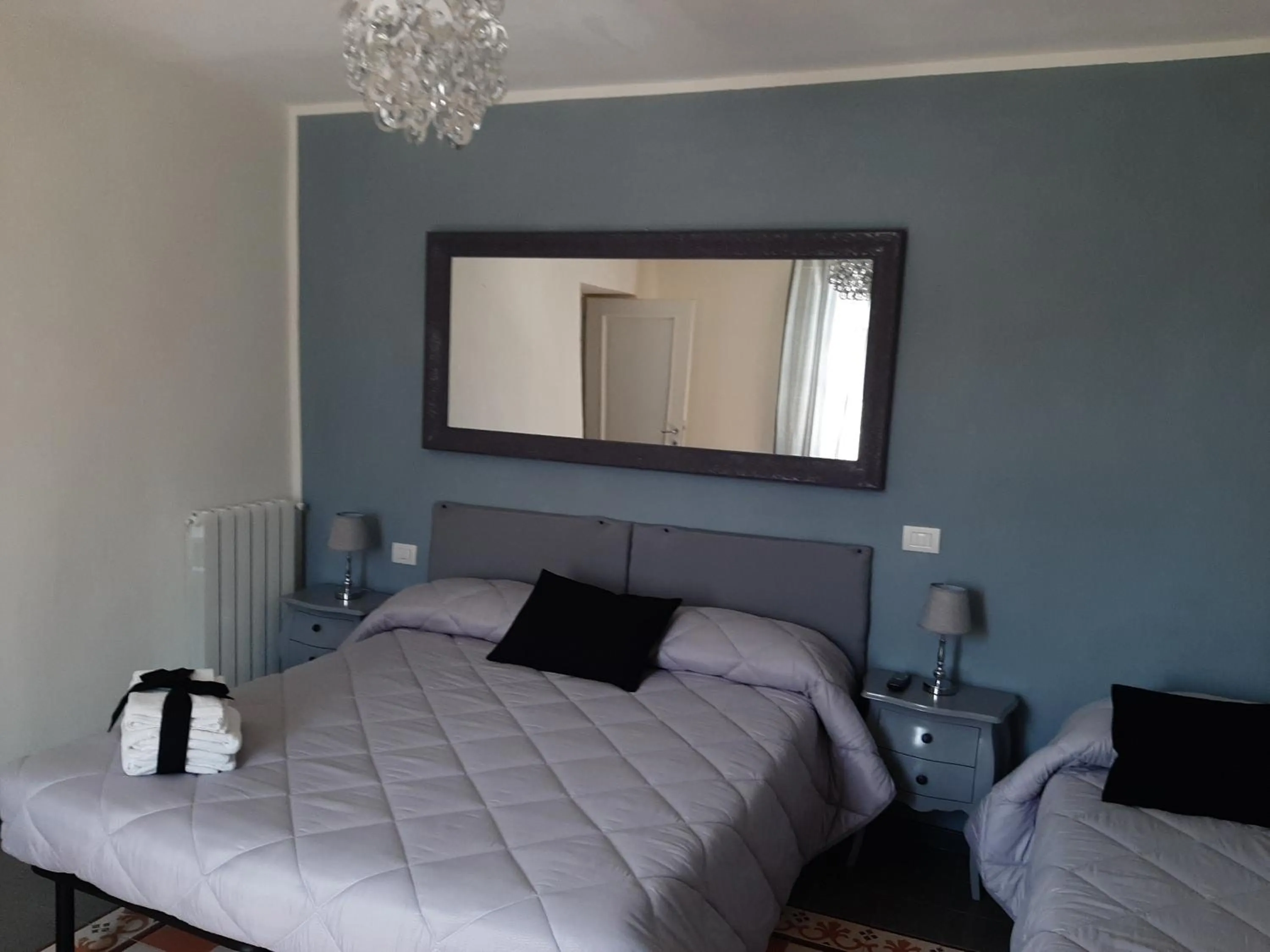 Photo of the whole room, Bed in B&B Principe Calaf 3