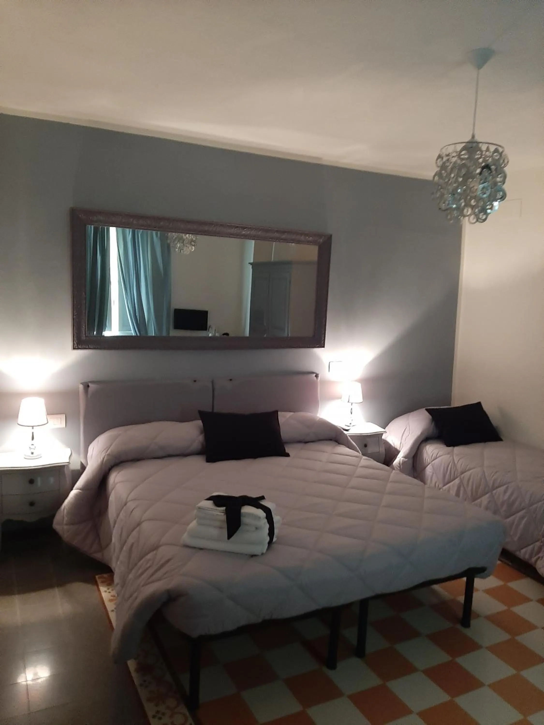 Photo of the whole room, Bed in B&B Principe Calaf 3