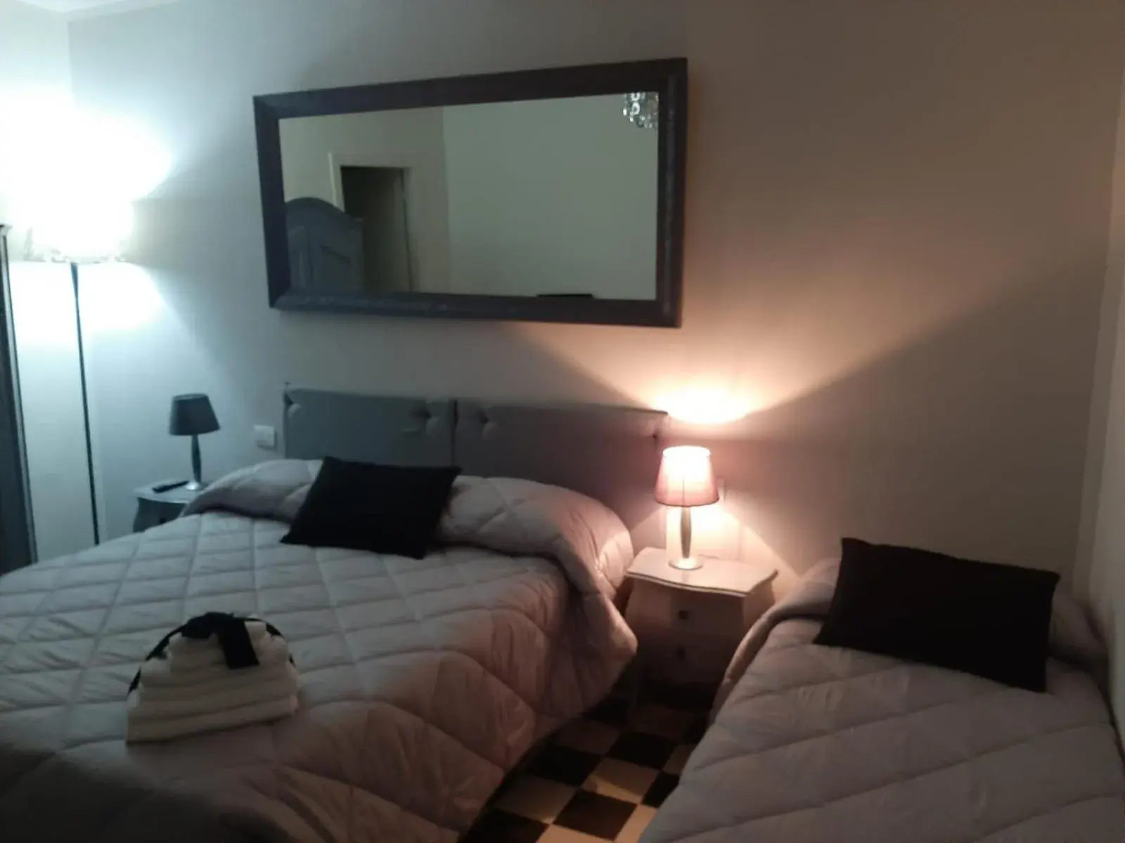 Triple Room in B&B Principe Calaf 3 Triple Room in B&B Principe Calaf 3