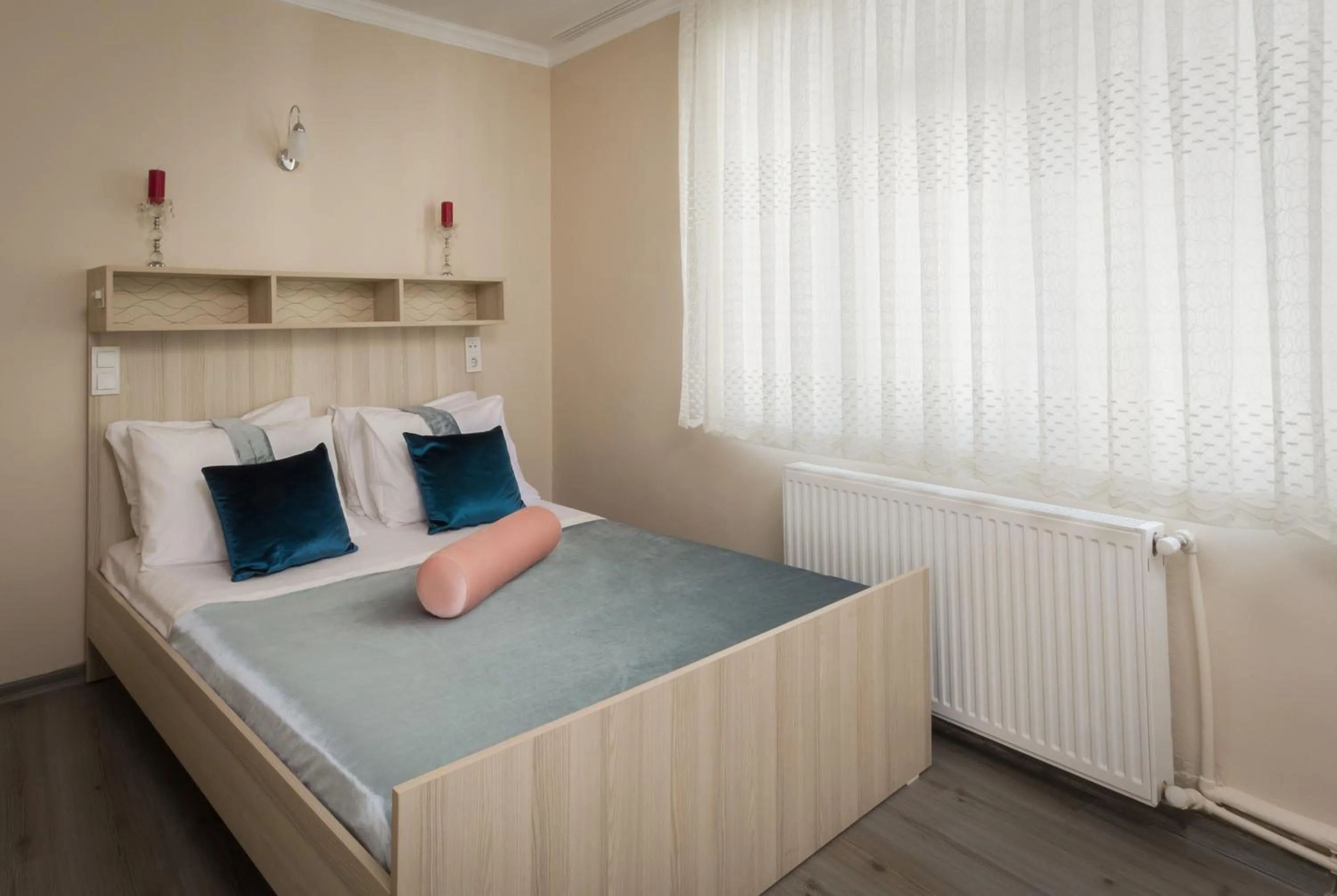 Bedroom, Bed in Carvan HOTEL