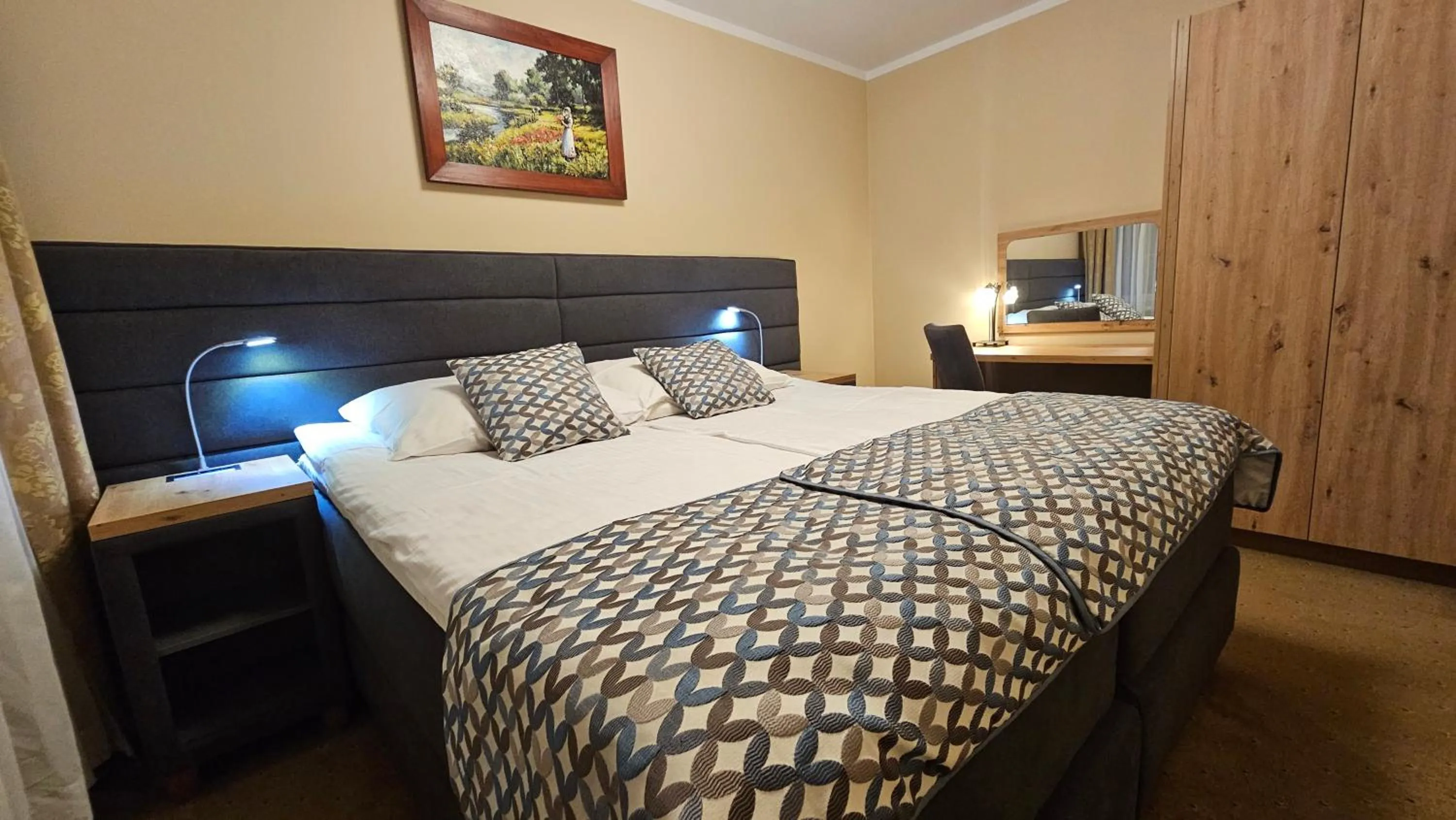 Bedroom, Bed in Hotel Sypniewo