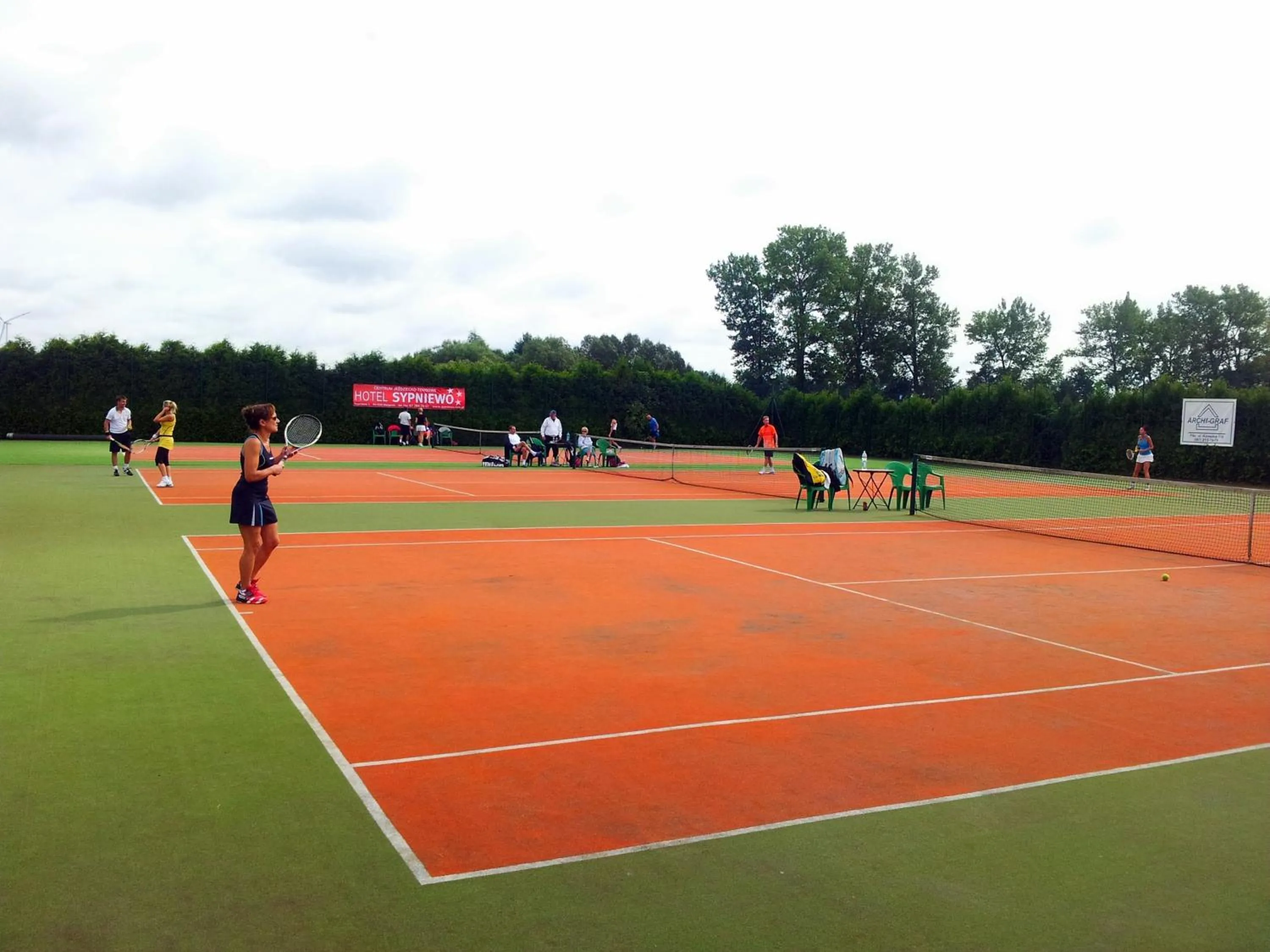 Tennis court in Hotel Sypniewo