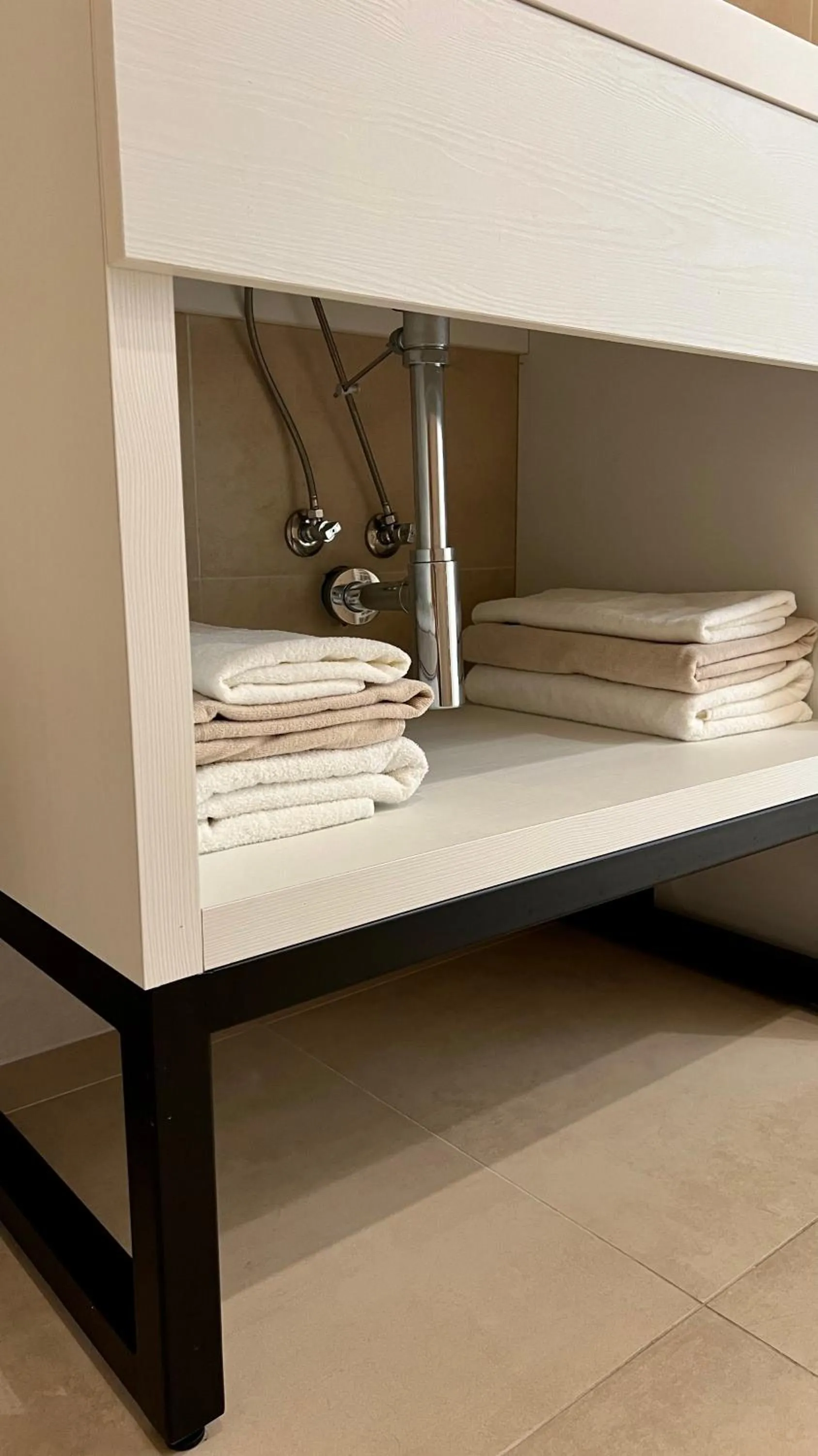 Bathroom in Sunraf Luxe Apartments