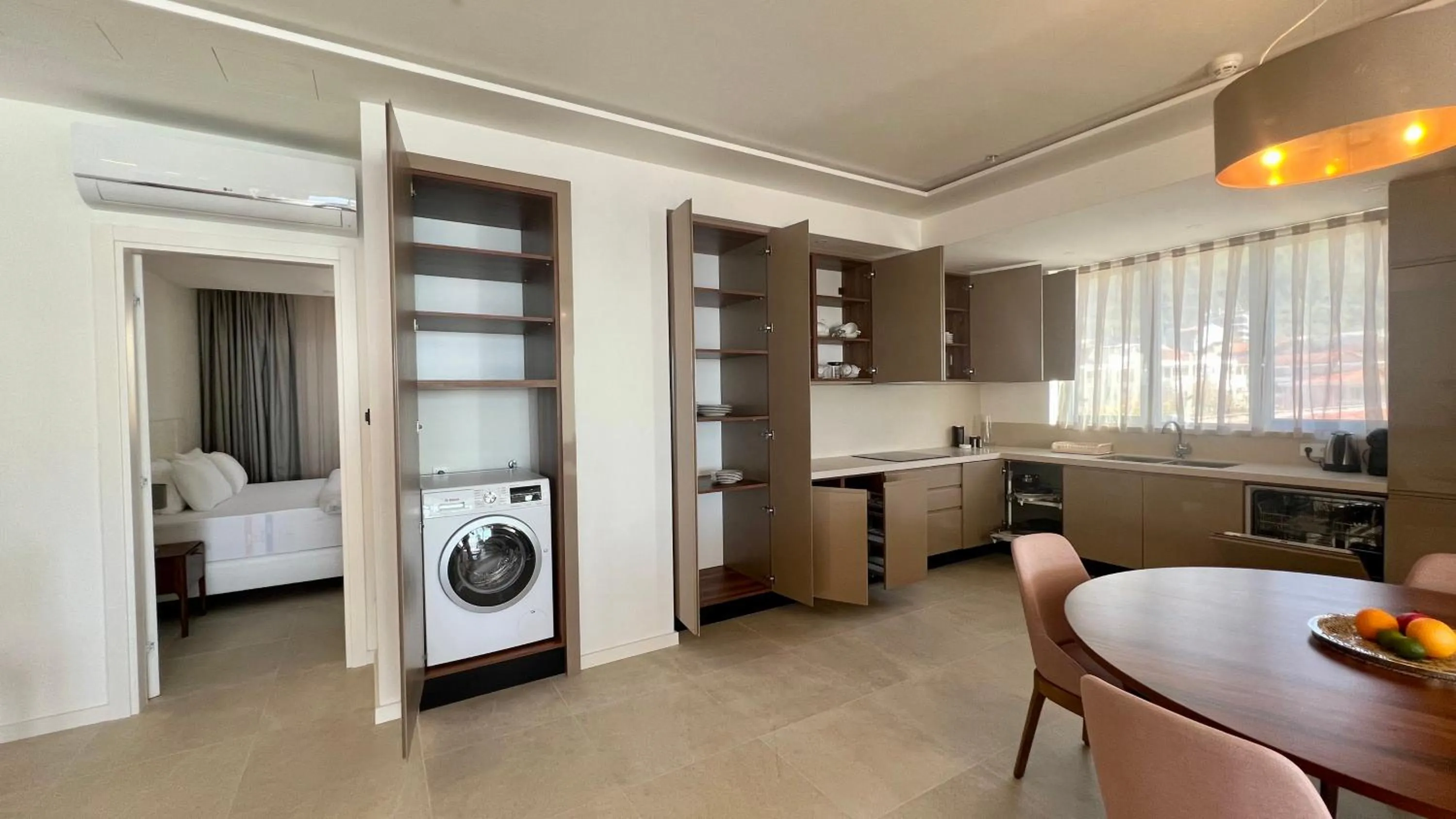 Kitchen or kitchenette in Sunraf Luxe Apartments