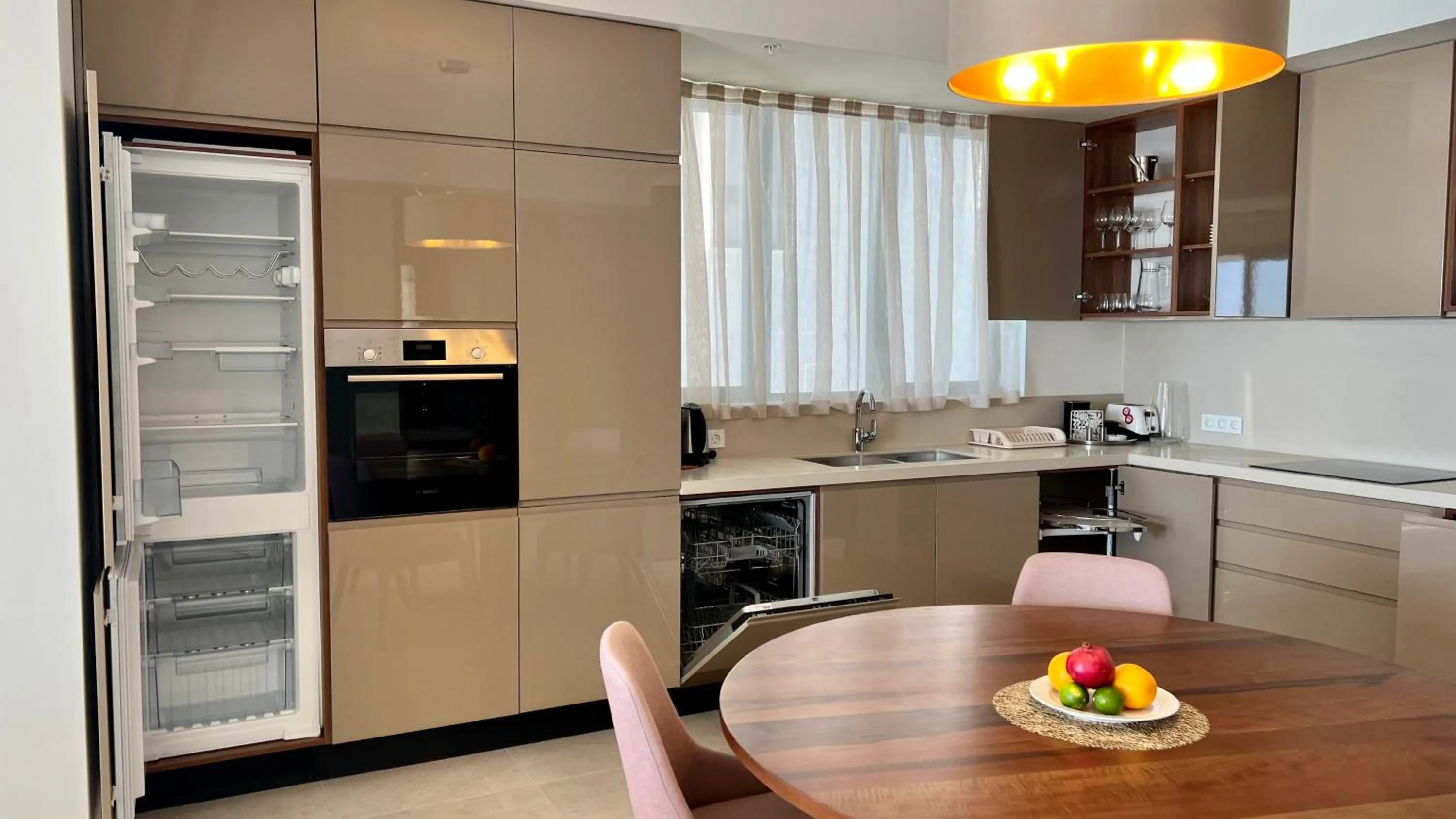 Coffee/tea facilities in Sunraf Luxe Apartments