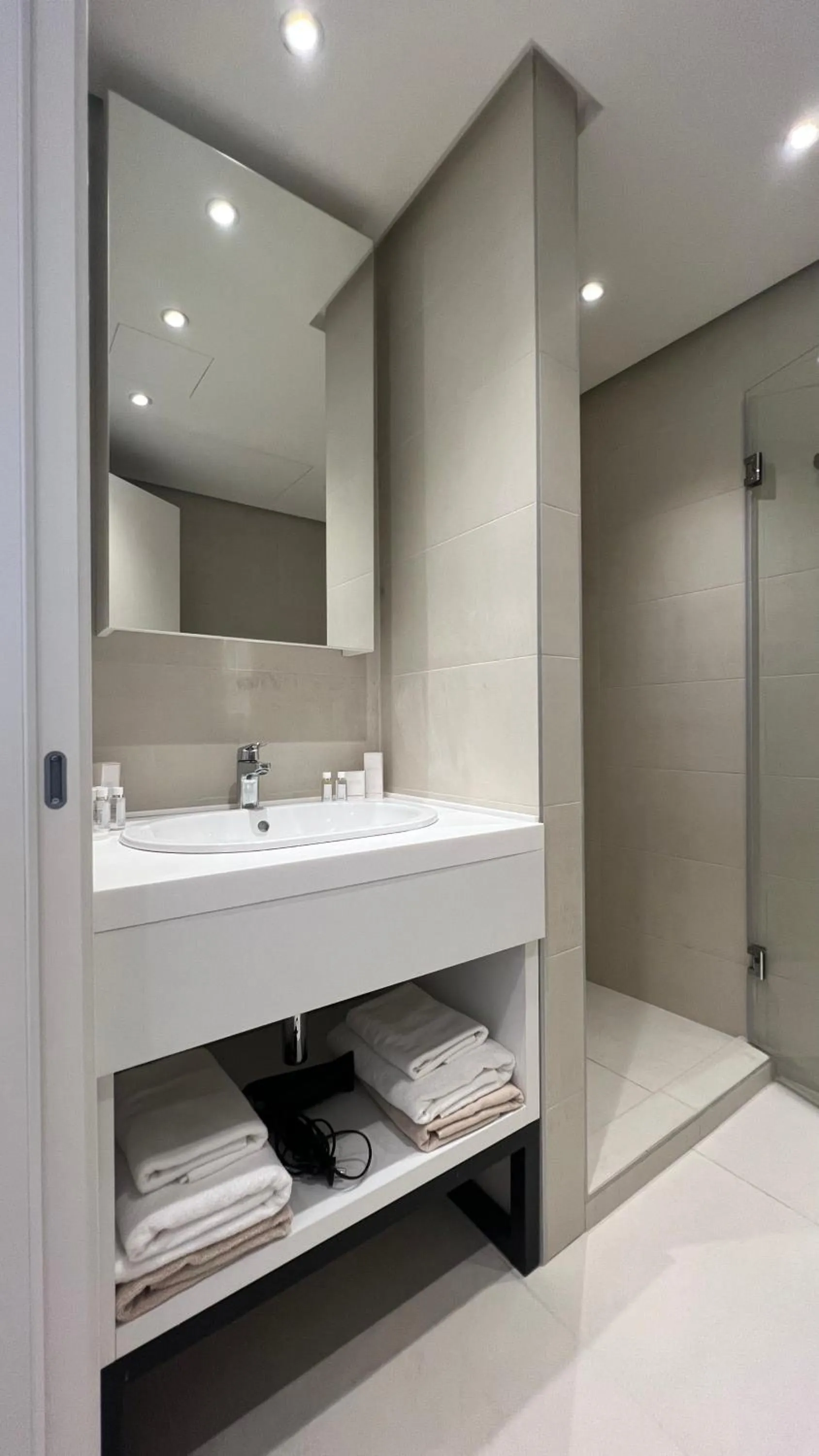 Bathroom in Sunraf Luxe Apartments