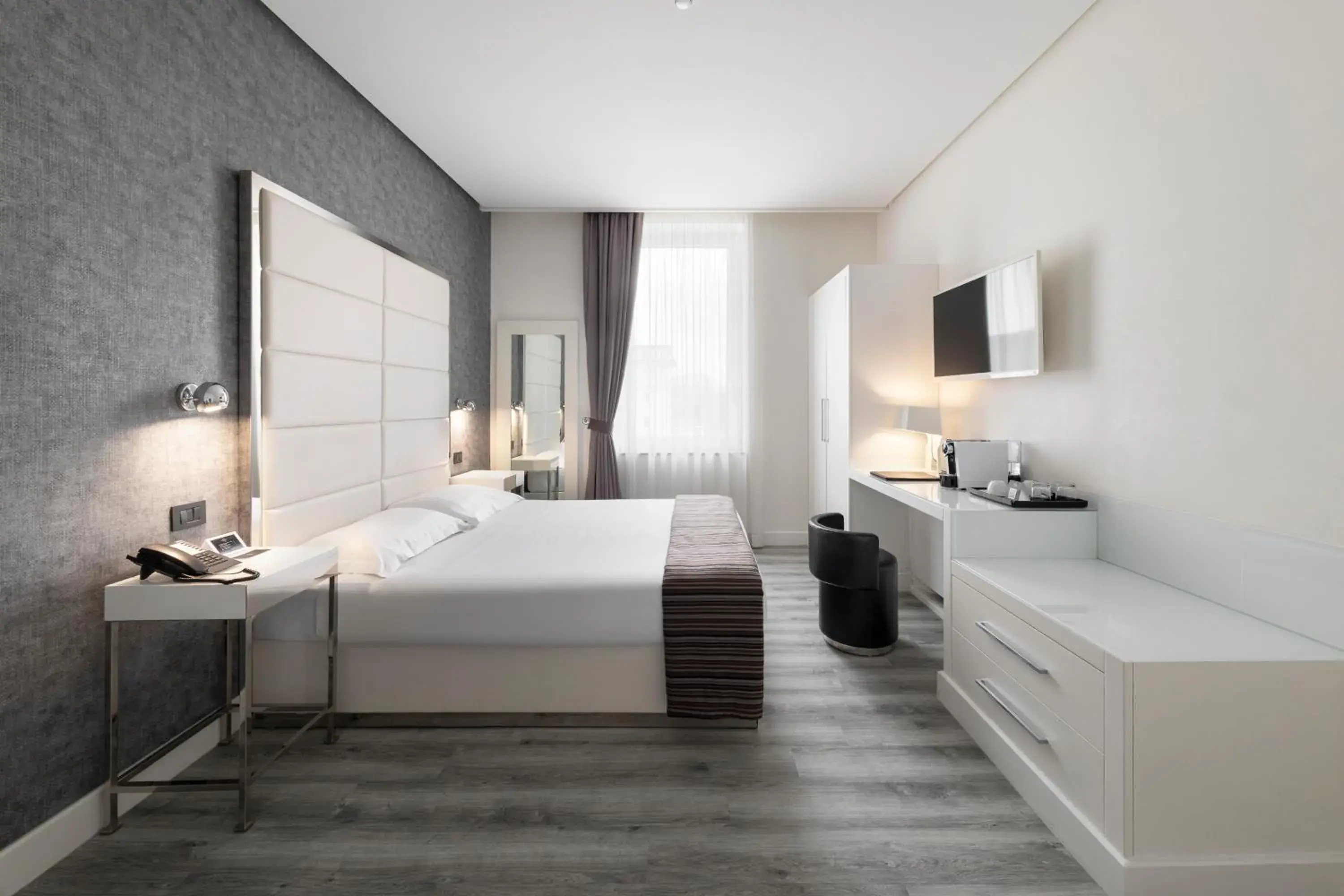 Classic Double or Twin Room in LHP Hotel Montecatini Palace & SPA Classic Double or Twin Room in LHP Hotel Montecatini Palace & SPA