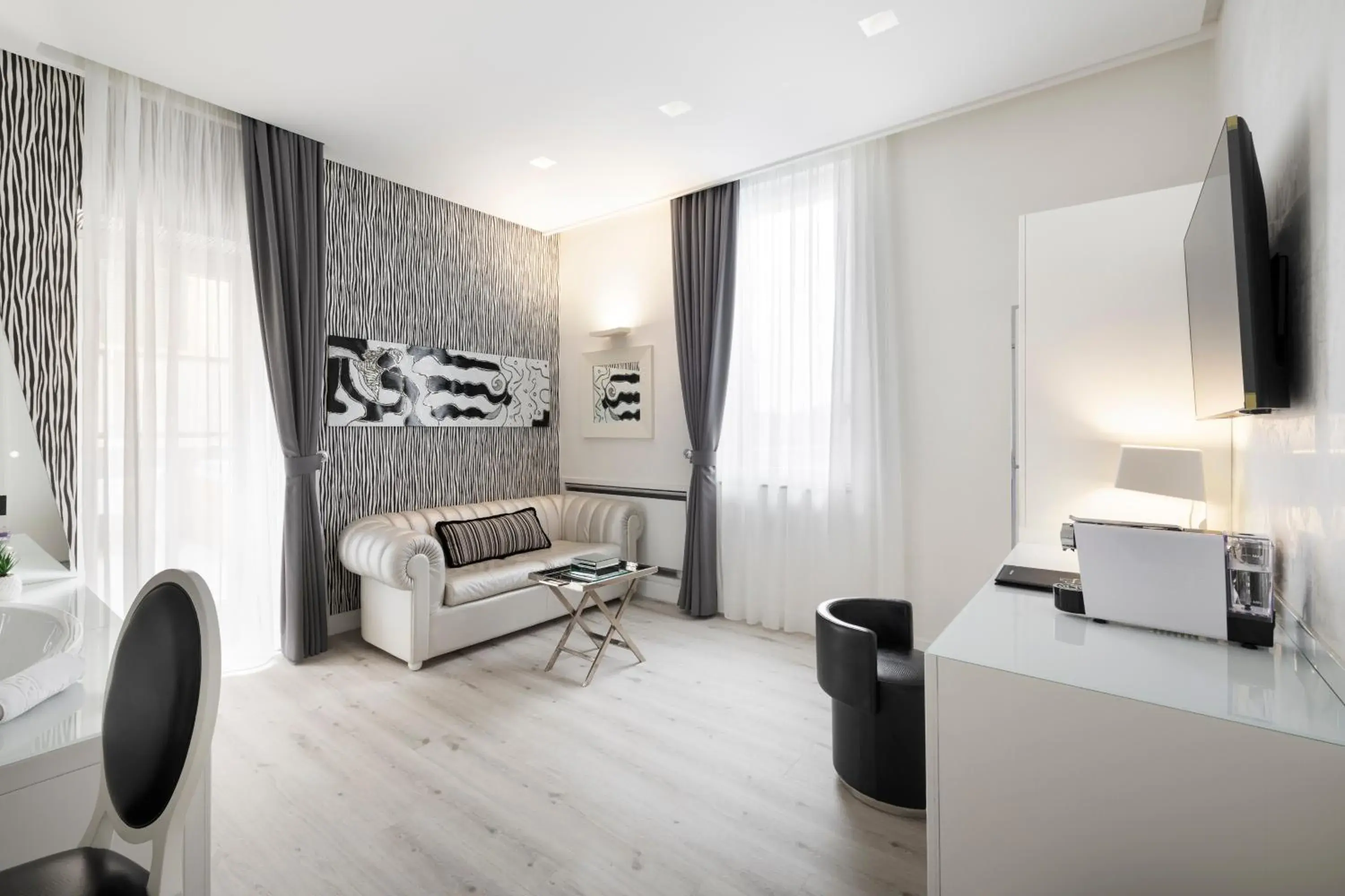 Bedroom in LHP Hotel Montecatini Palace & SPA Bedroom in LHP Hotel Montecatini Palace & SPA