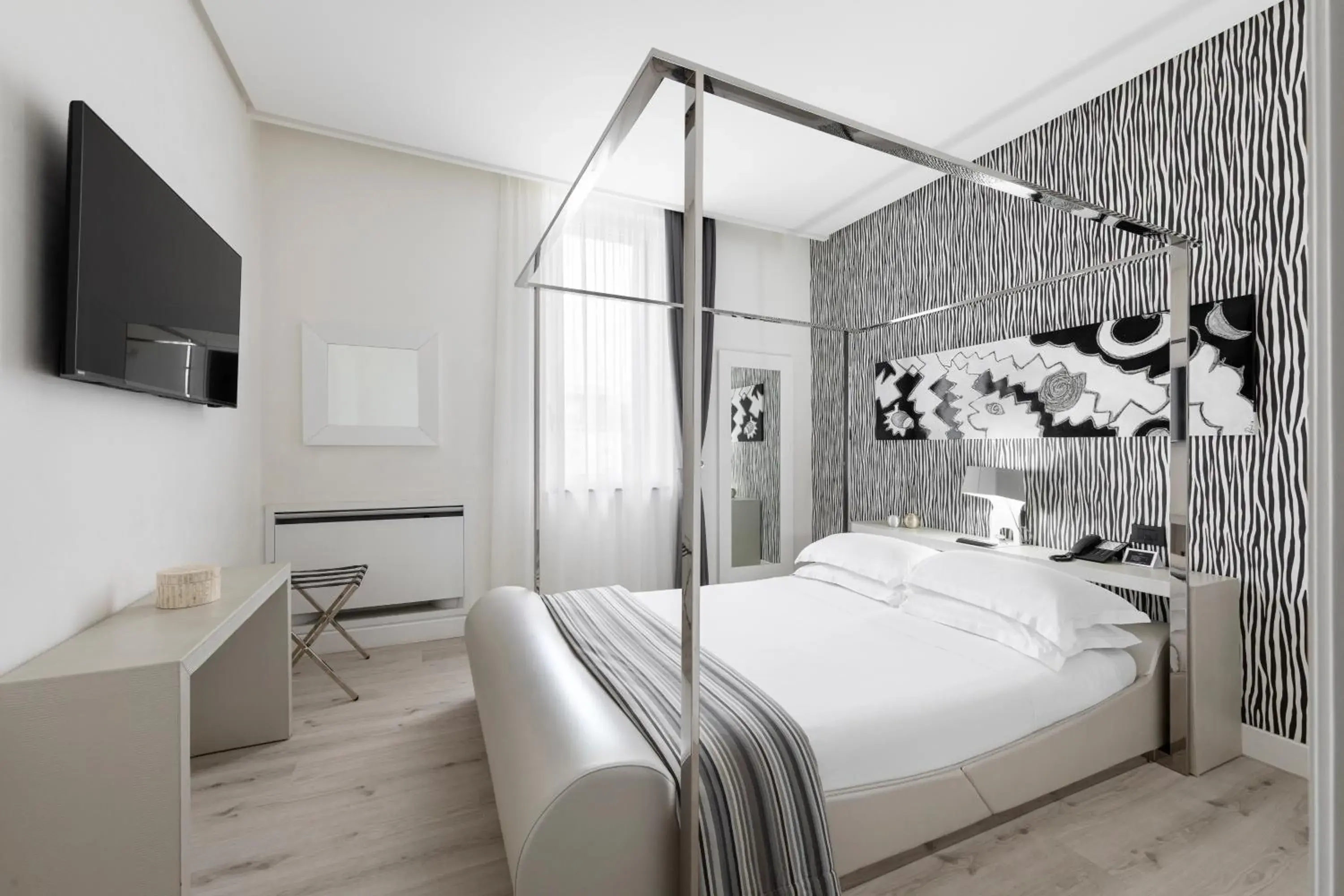 Bedroom, Bed in LHP Hotel Montecatini Palace & SPA Bedroom, Bed in LHP Hotel Montecatini Palace & SPA