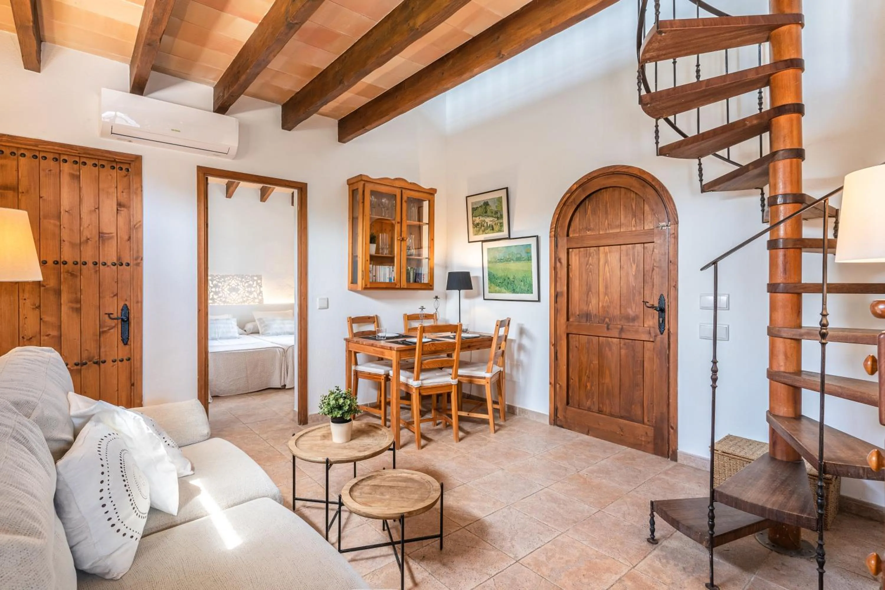 Property building in Villa Pau