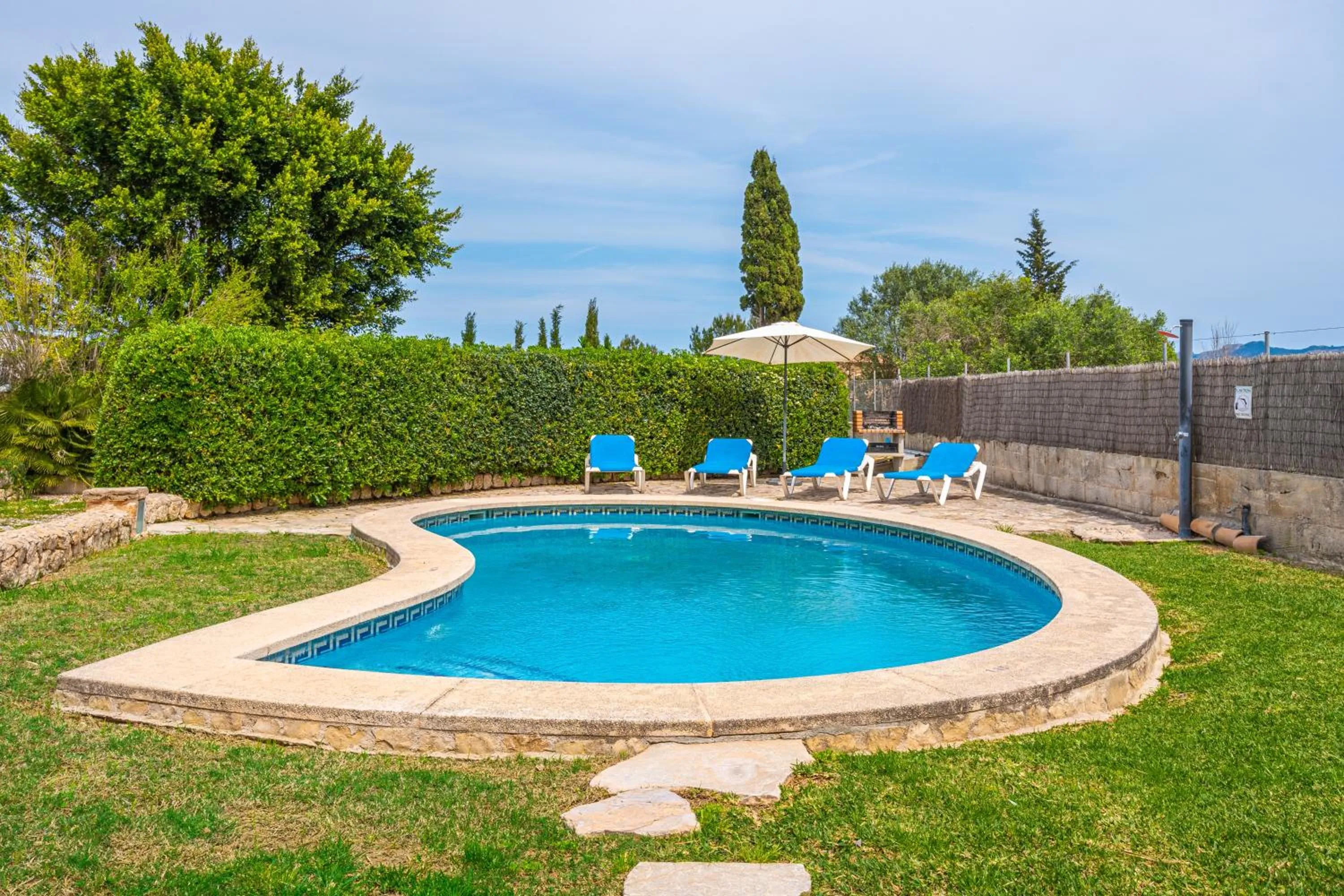 Property building in Villa Pau